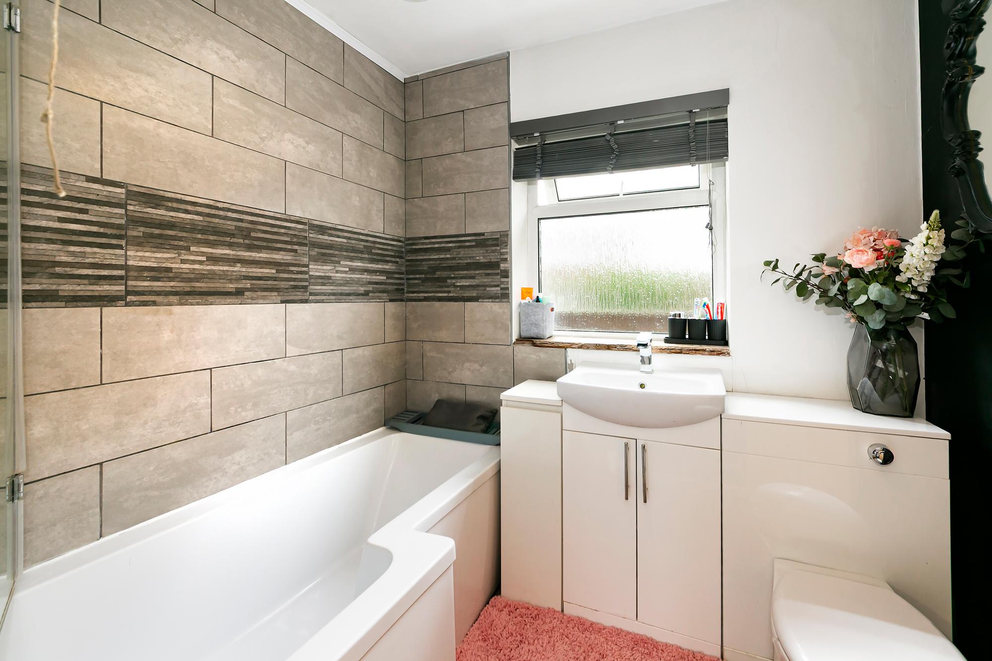 2 Derwent Park Close, Sutton on Derwent, York