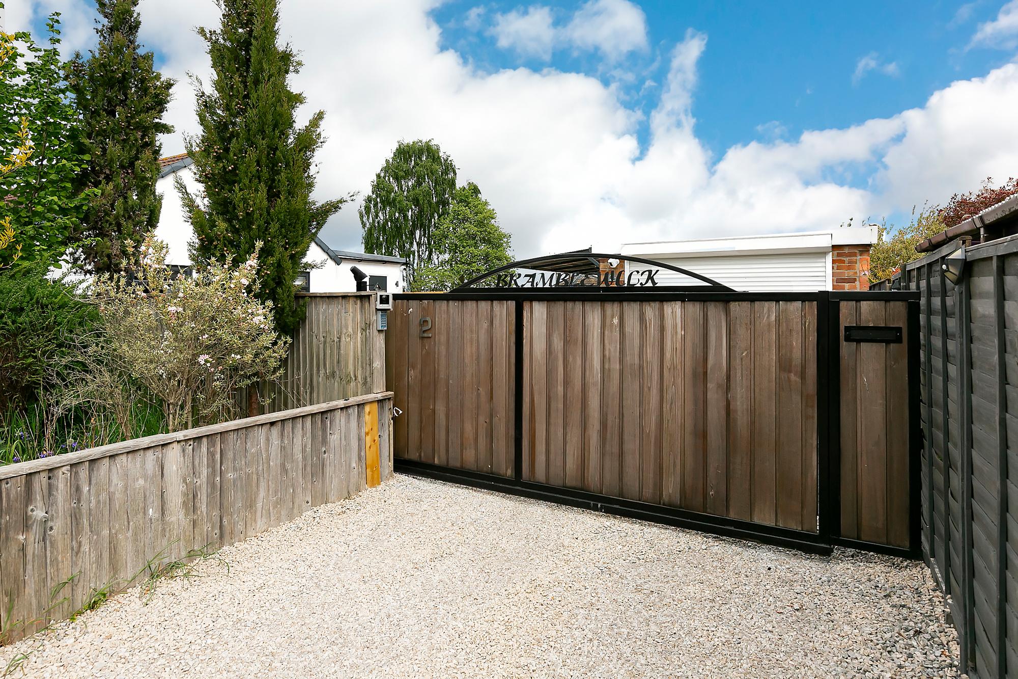 2 Derwent Park Close, Sutton on Derwent, York