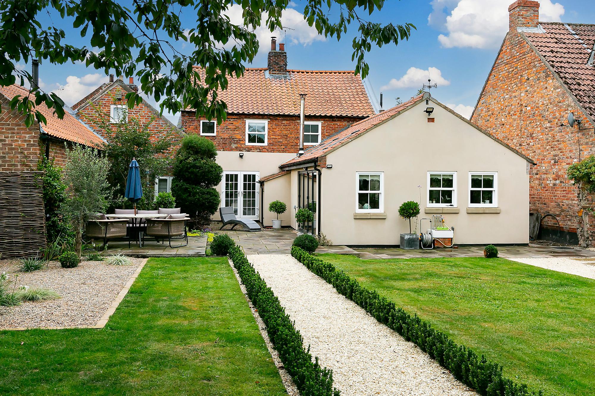 Gomersal Cottage Main Street, Melbourne, York