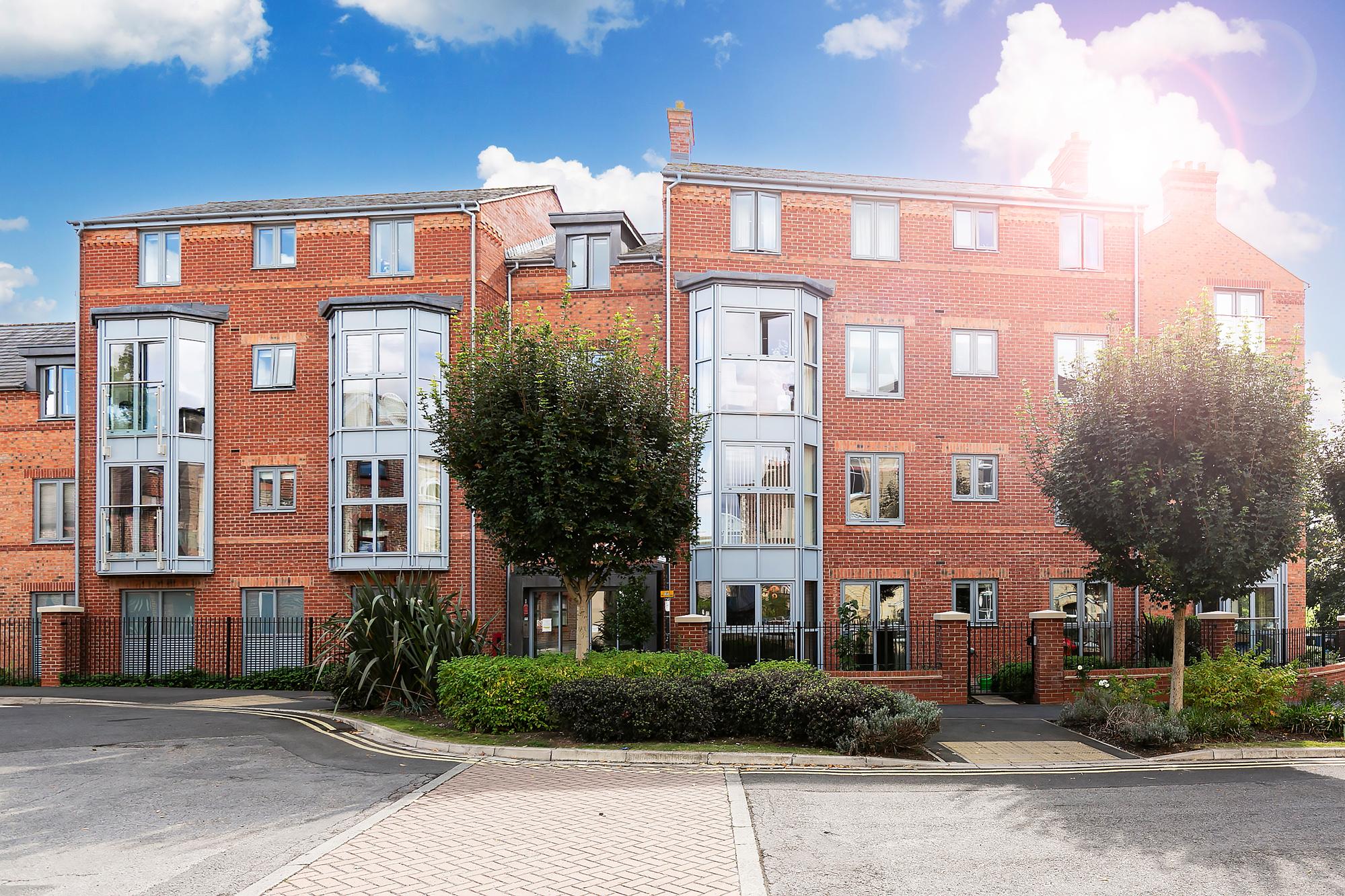 6 Cardinal Court Bishophill Junior, , York