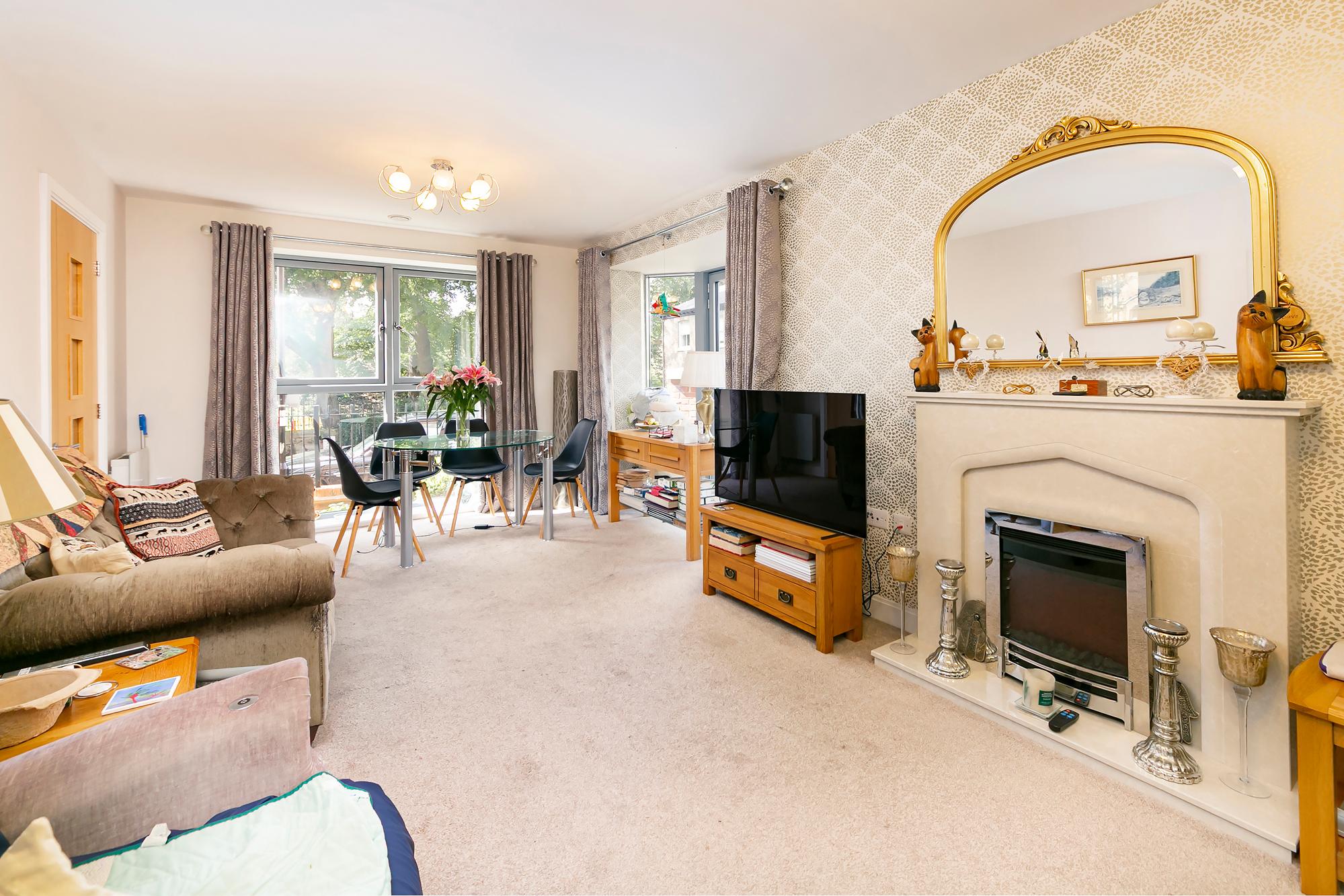 6 Cardinal Court Bishophill Junior, , York