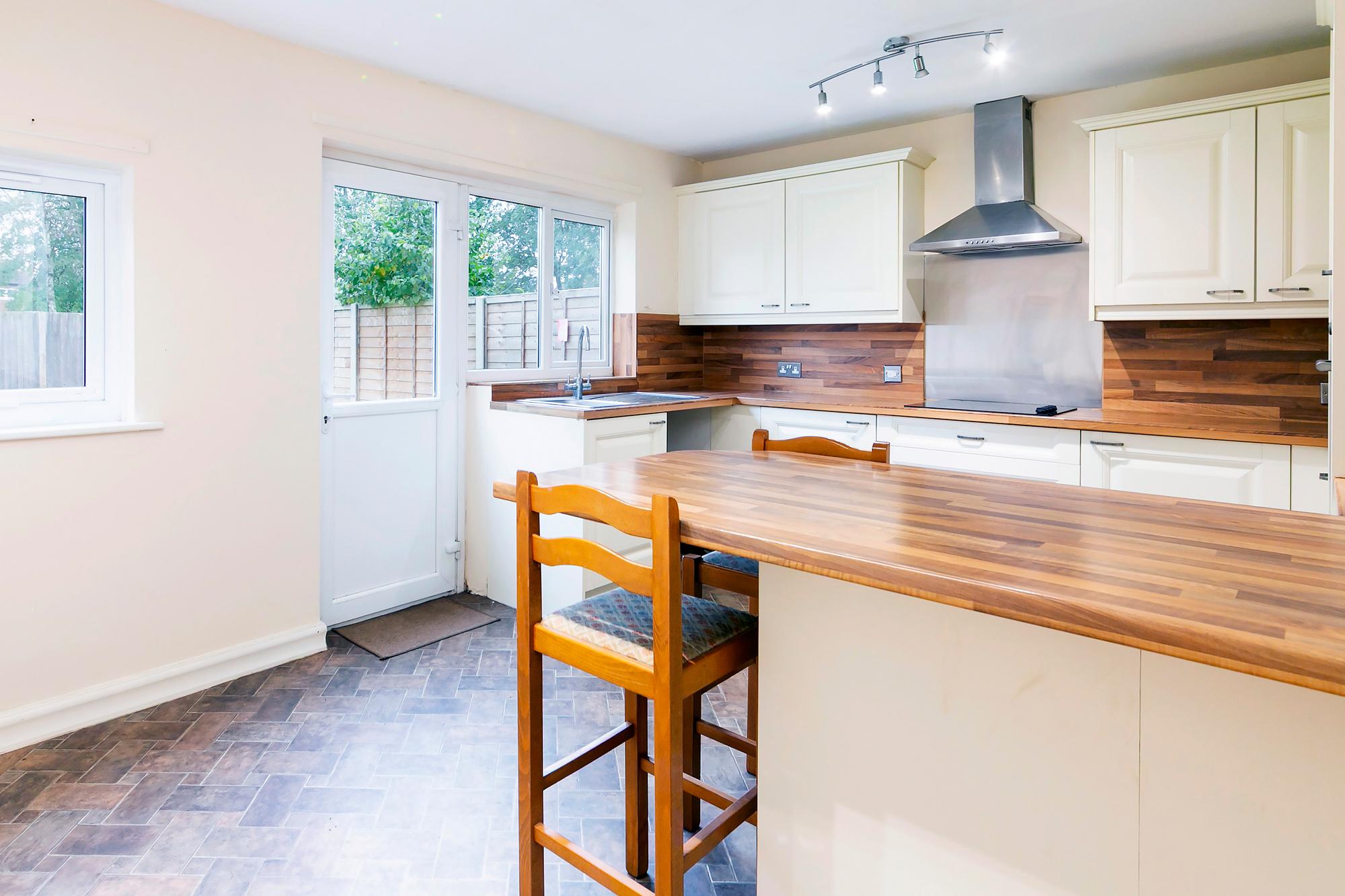 2 Hart Hill Crescent, Full Sutton, York