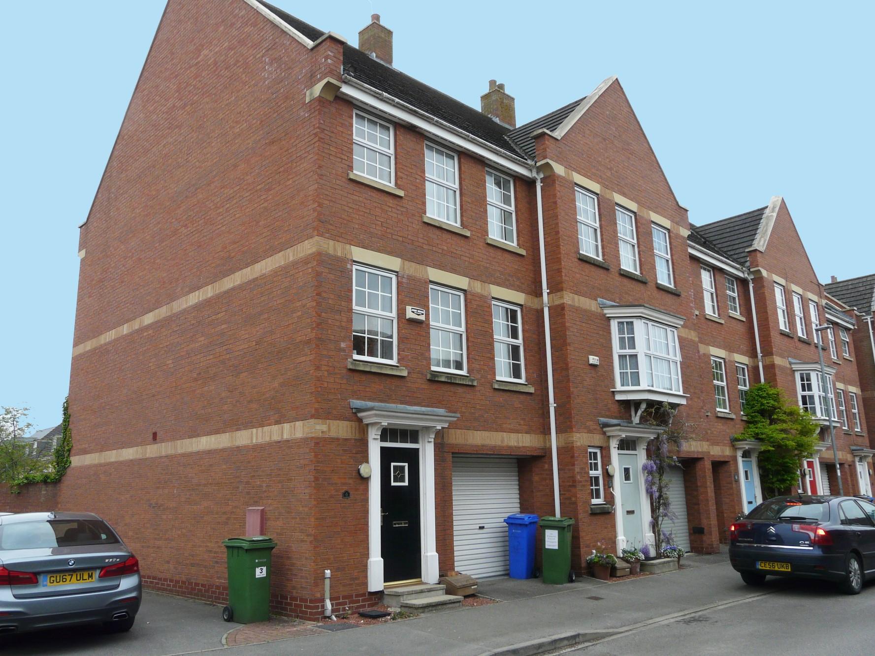**4 Rowley Mews, Pocklington