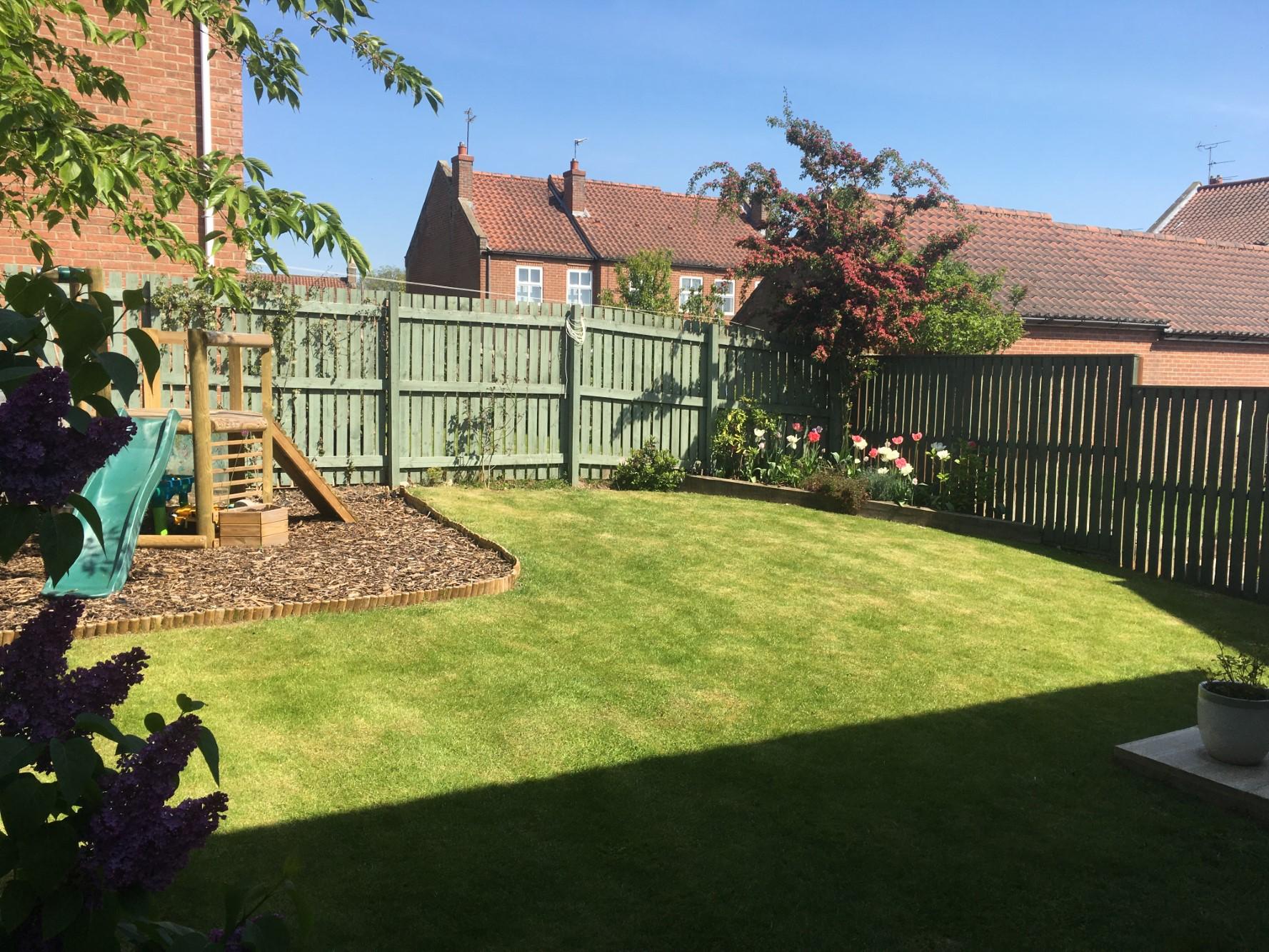 X 16 Bow Bridge Close, Market Weighton, York