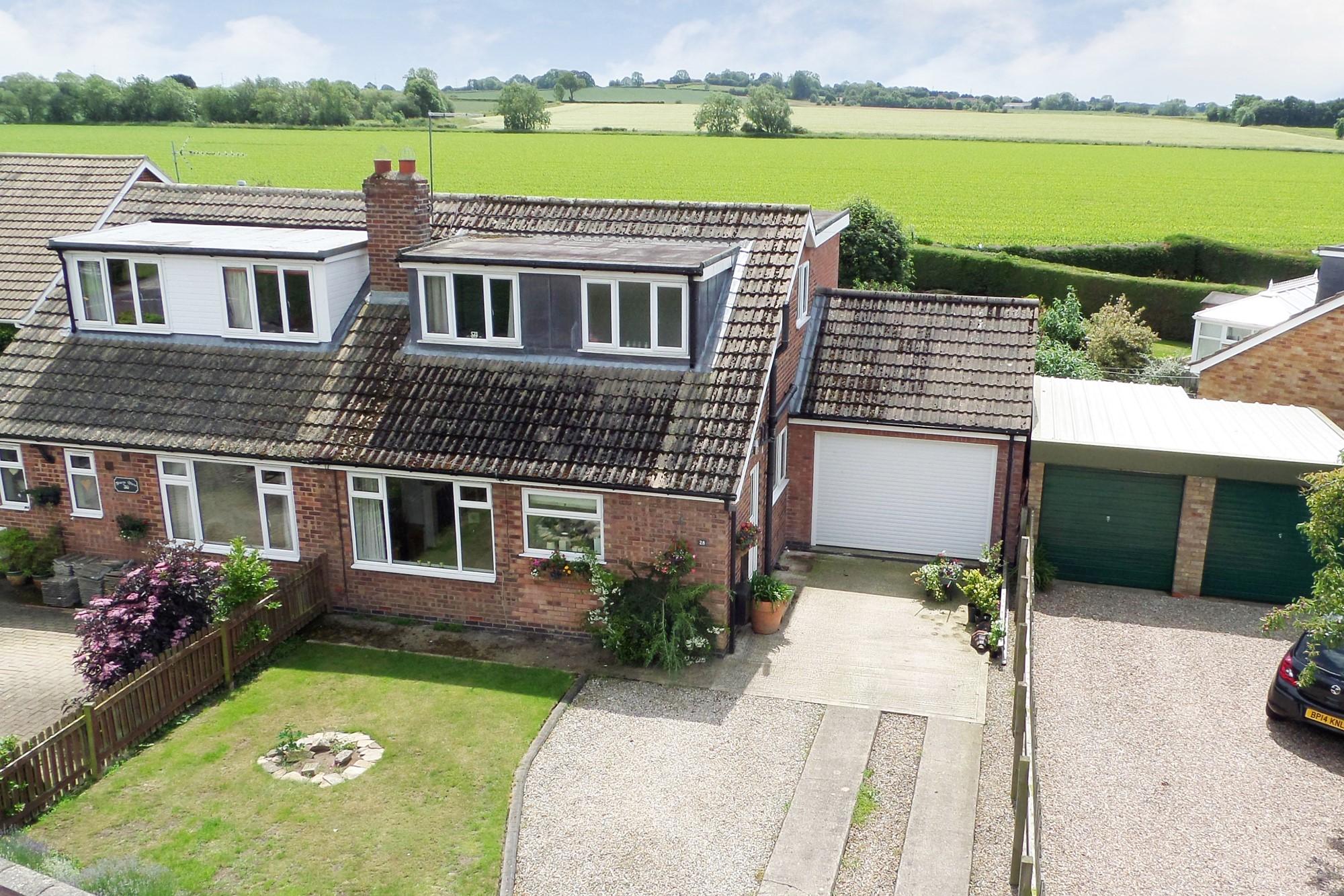 28 Roman Avenue South, Stamford Bridge, York