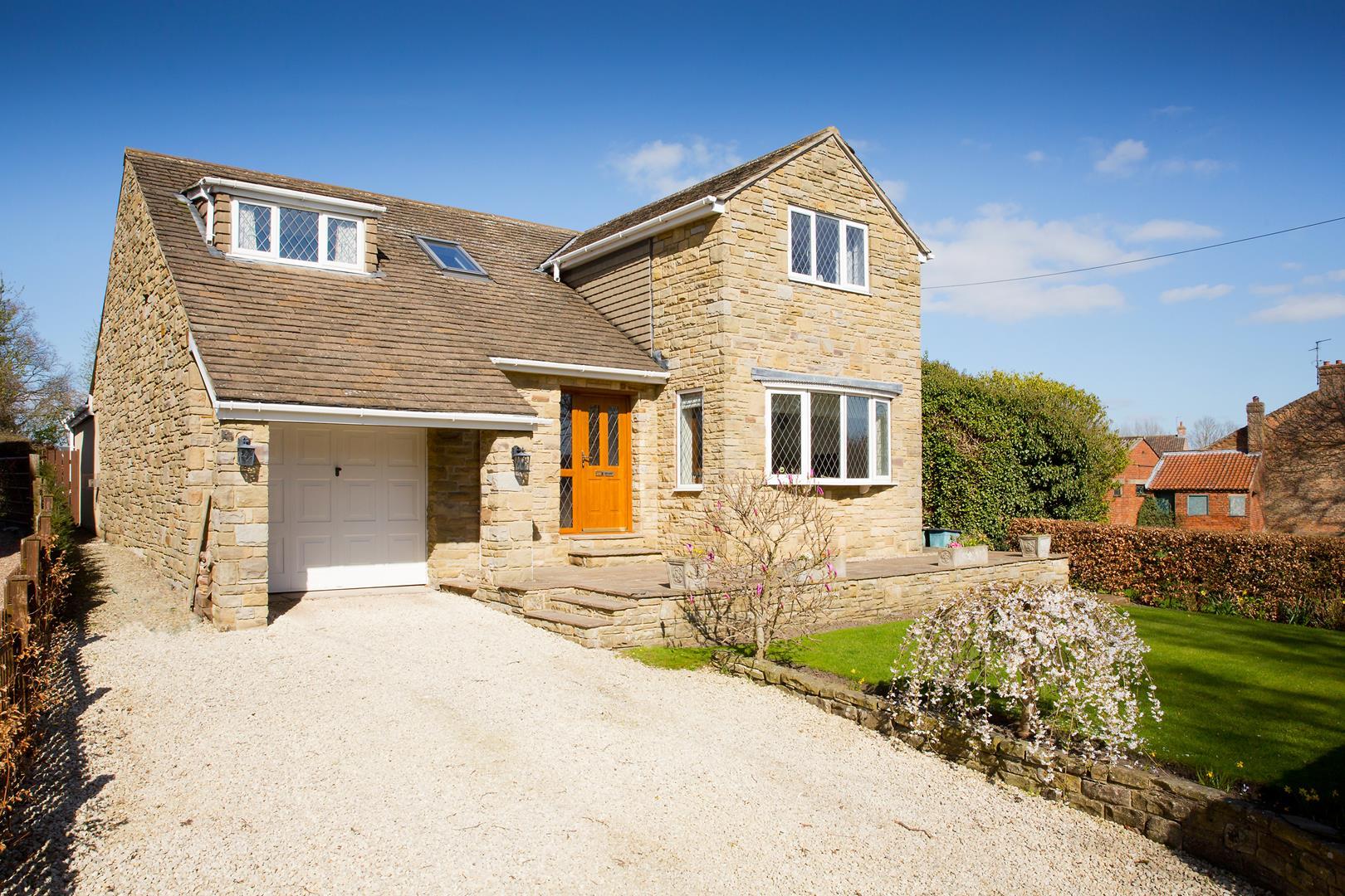 Little Ridge Main Street, Colton, Tadcaster