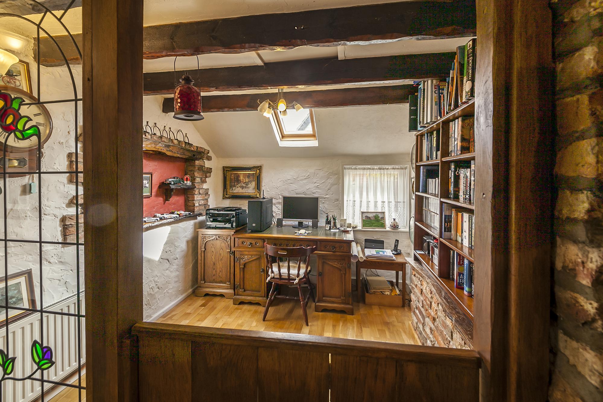 *Fourways Town Street, Hayton, York