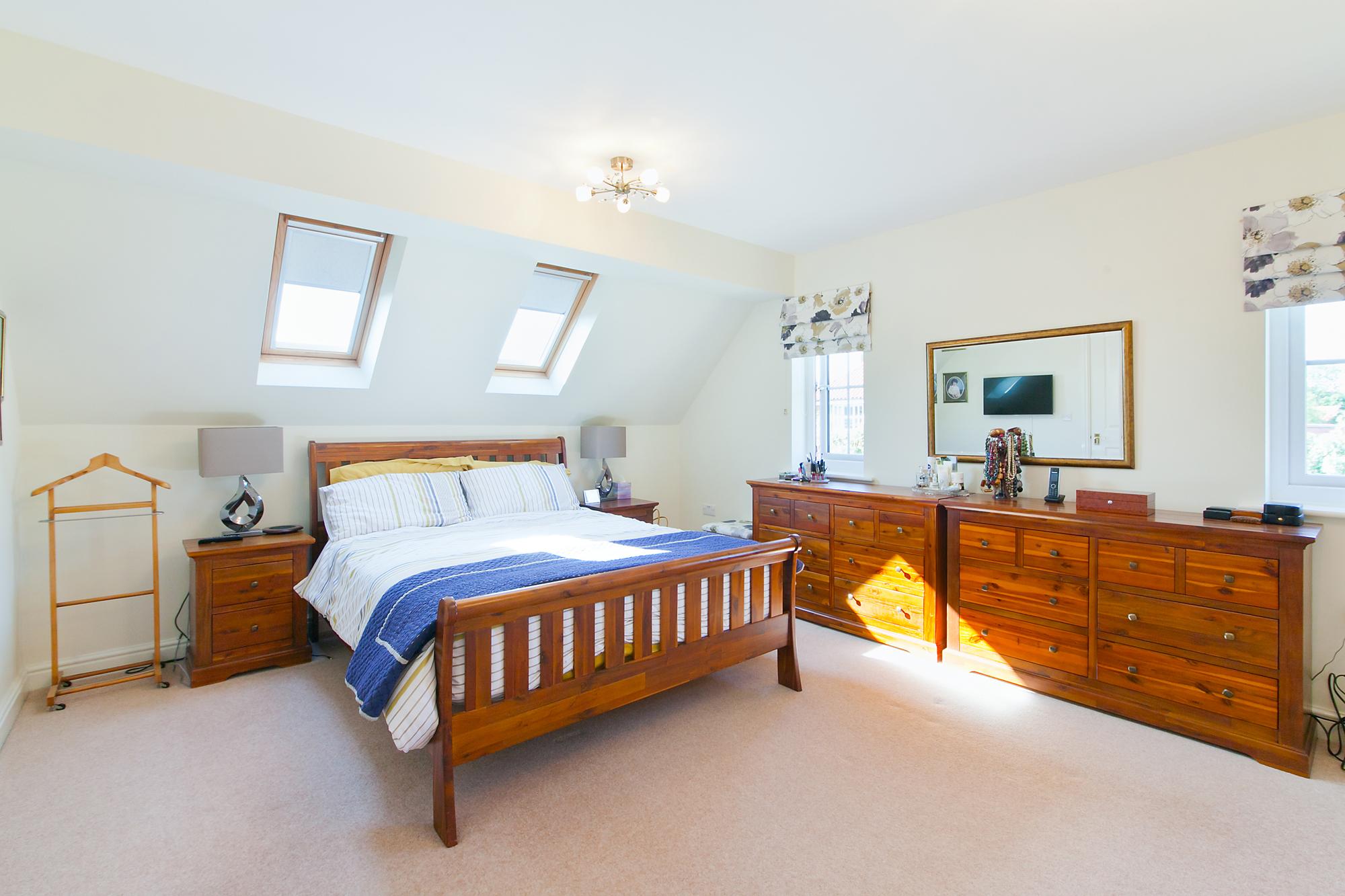 *The Birches 5 New Pastures, Melbourne, York