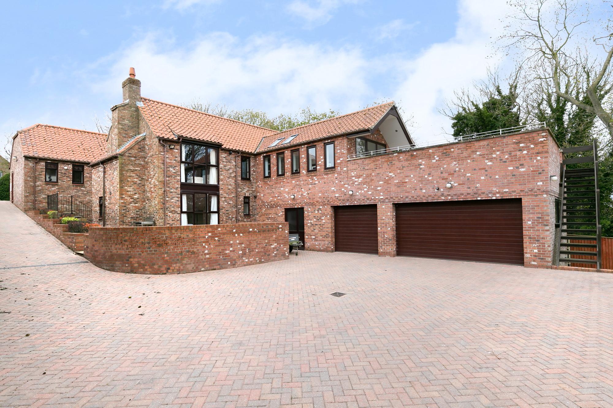 Dalehead Rolling Hills, Goodmanham, York
