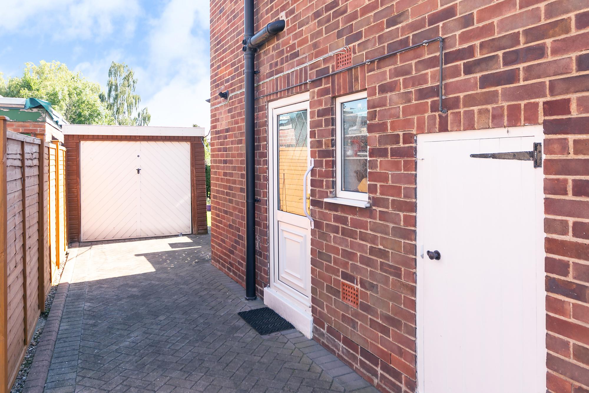 80 Tranby Avenue, , York