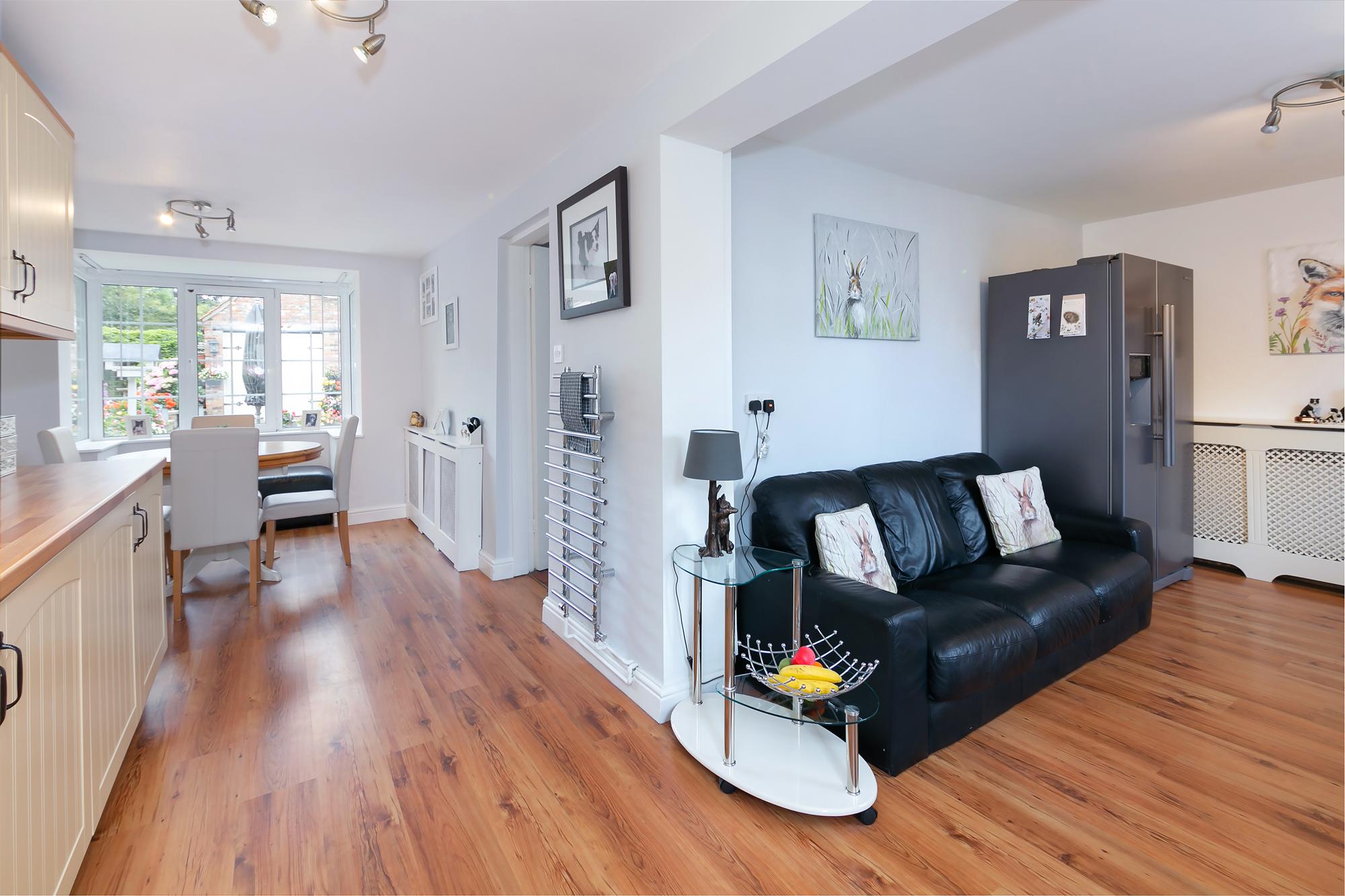 *Rose Cottage Main Street, Melbourne, York