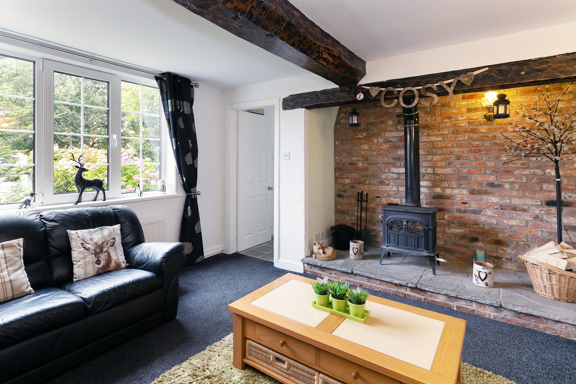 *Rose Cottage Main Street, Melbourne, York