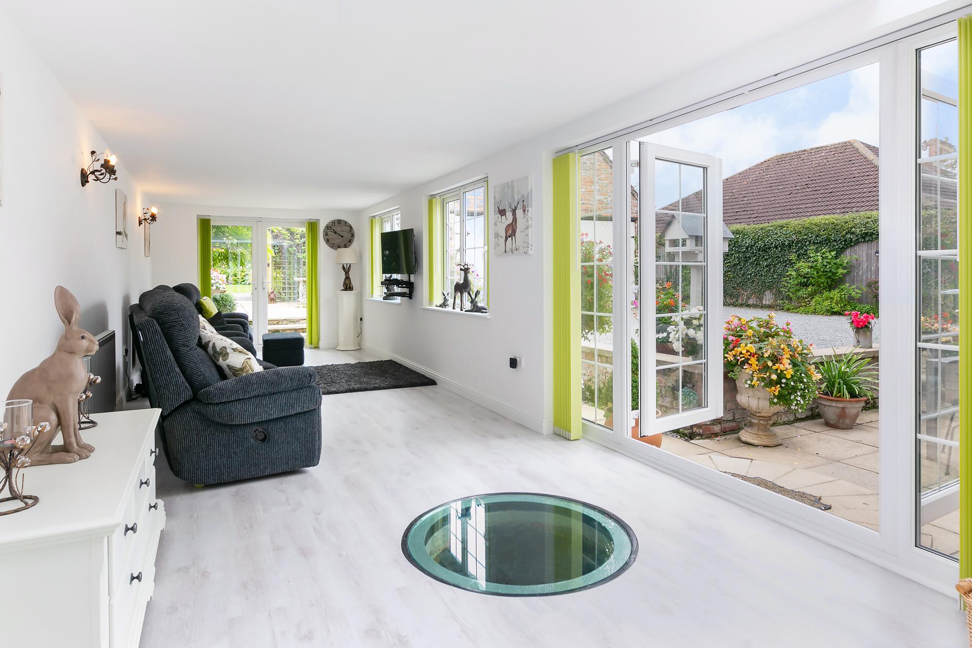 *Rose Cottage Main Street, Melbourne, York