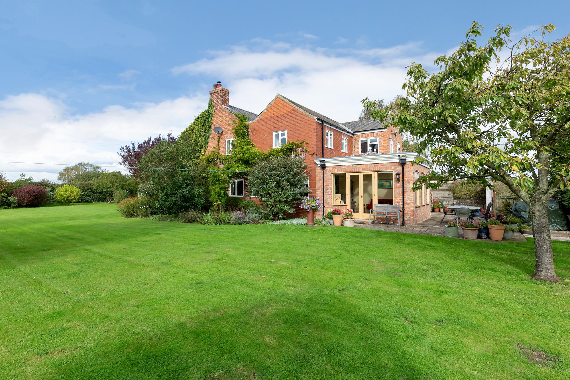 Hagg Bridge House Storwood, Melbourne, York