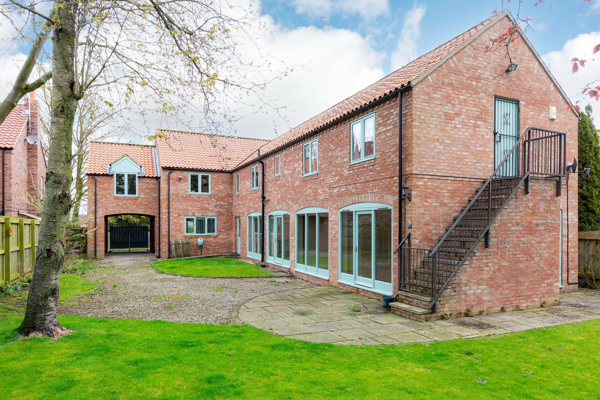 Straven Jackson Lane, Newton on Derwent, York