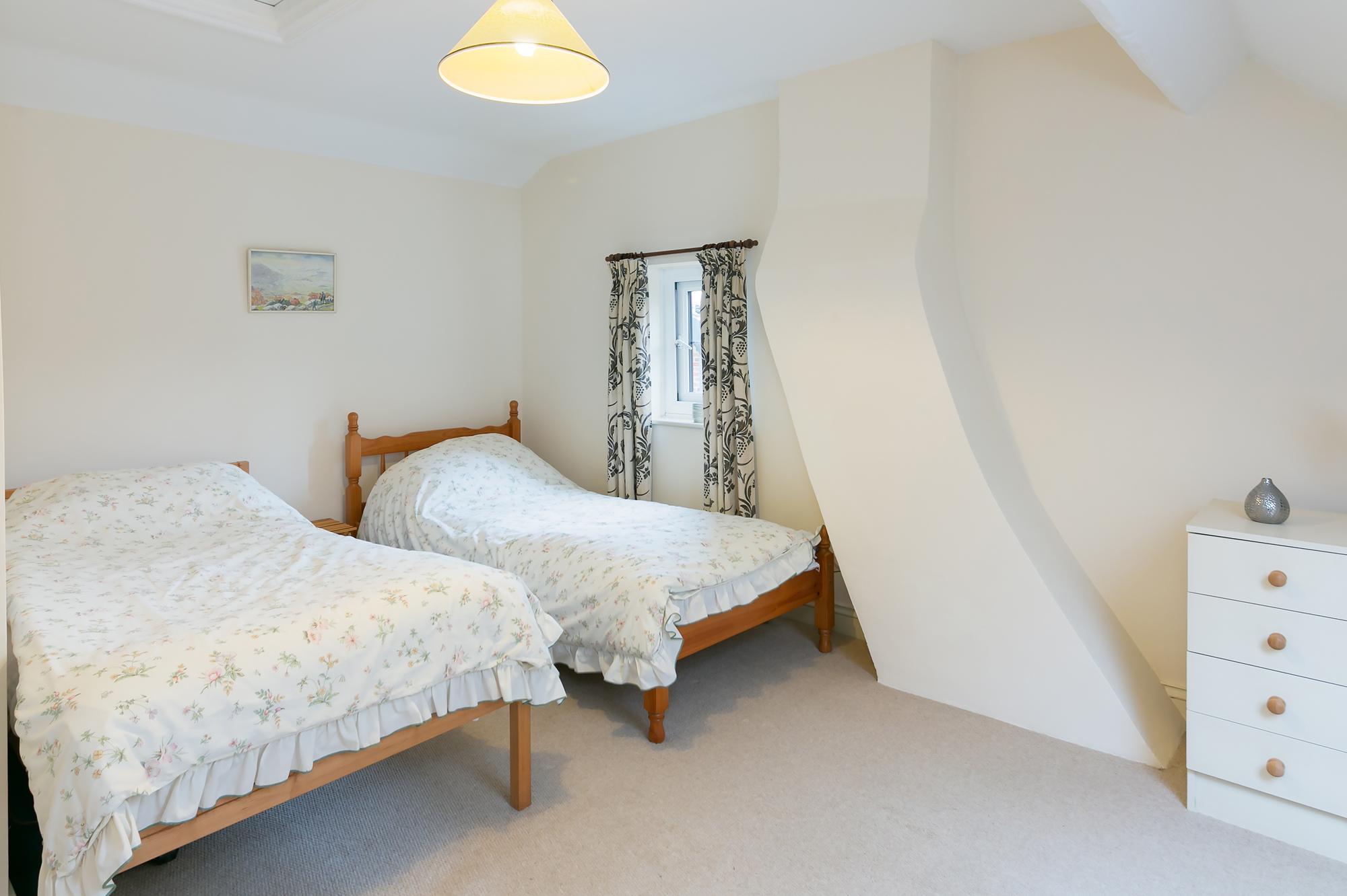 White House Main Street, Foggathorpe, Selby