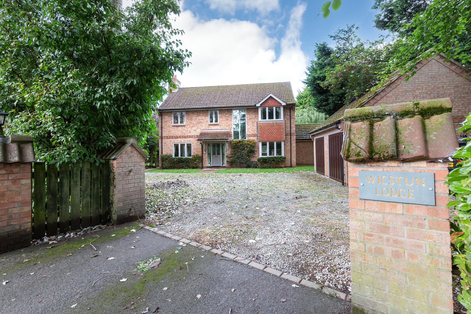 Wicstun Lodge 4 Sweep Close, Hawling Road, Market Weighton