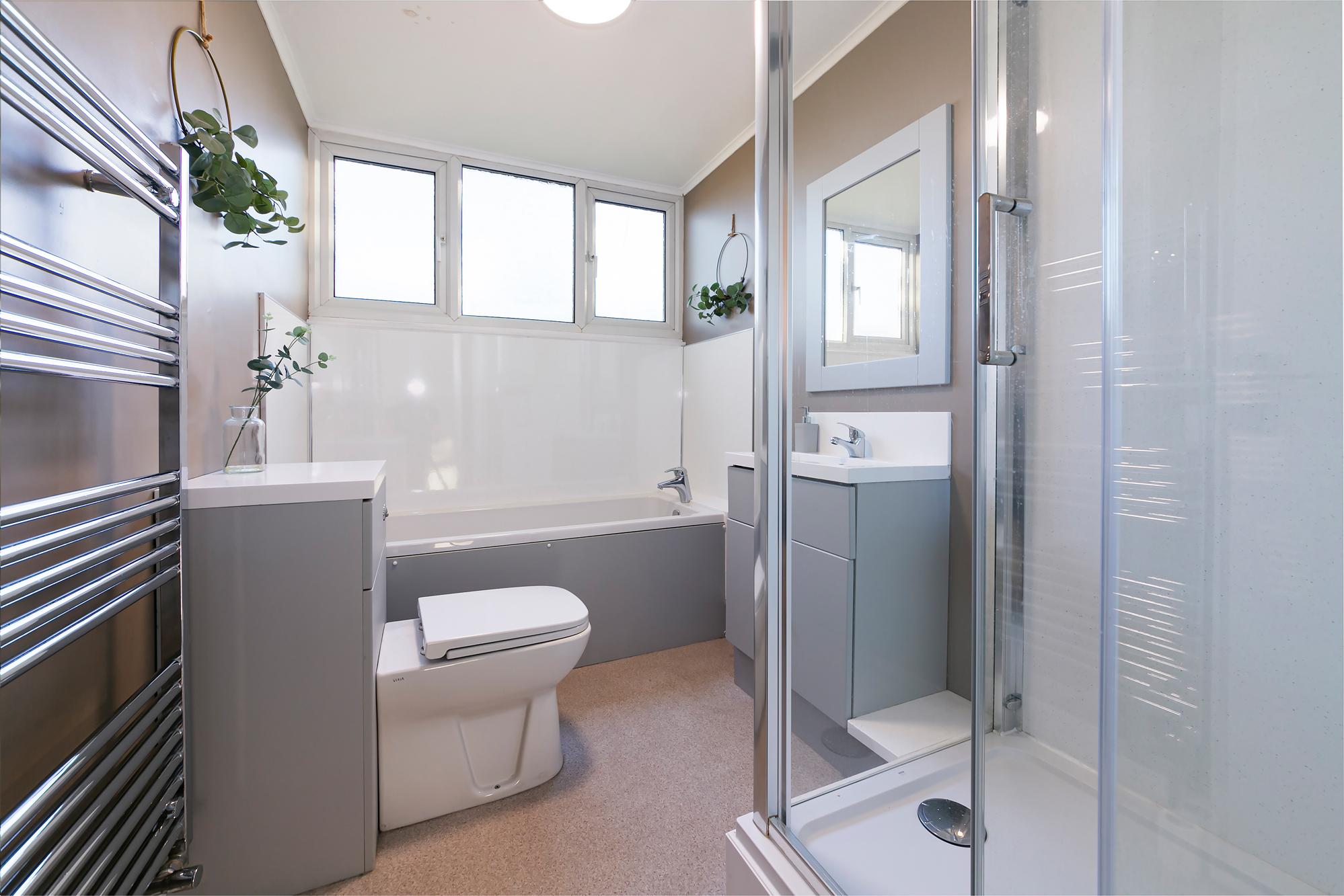 Whinwood Ash Lane, Melbourne, York