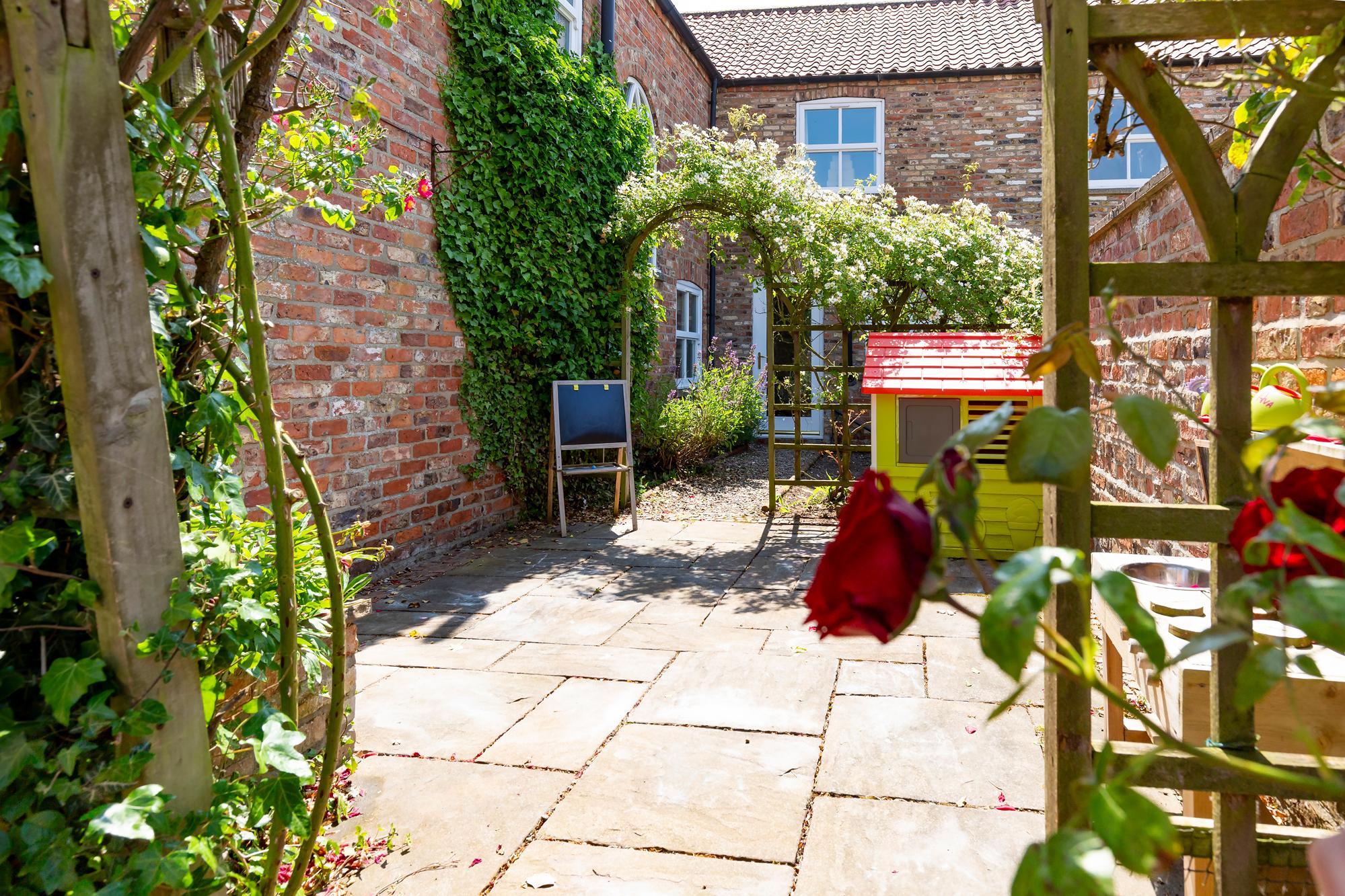 Priory Gates Main Street, Everingham, York