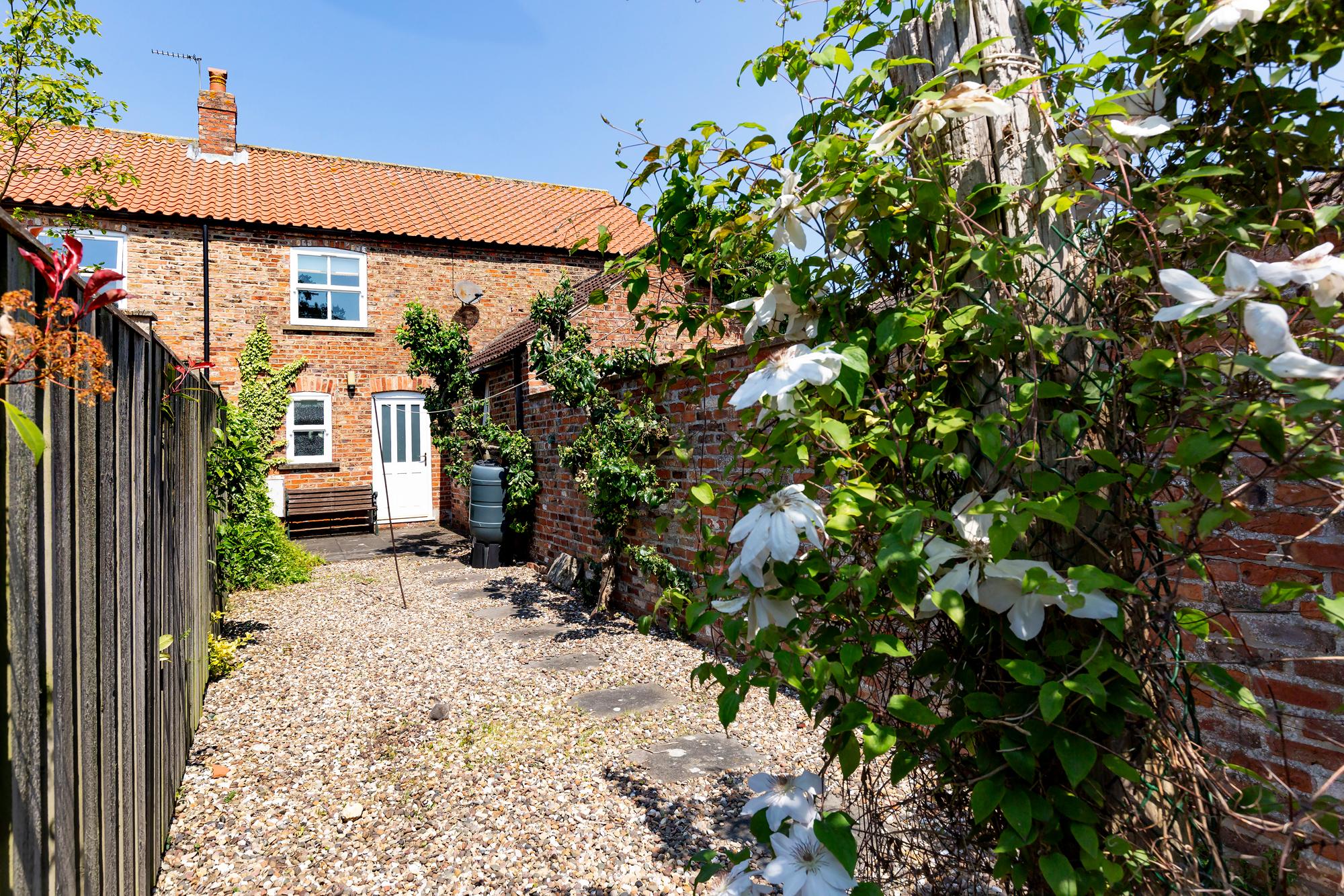 Priory Gates Main Street, Everingham, York