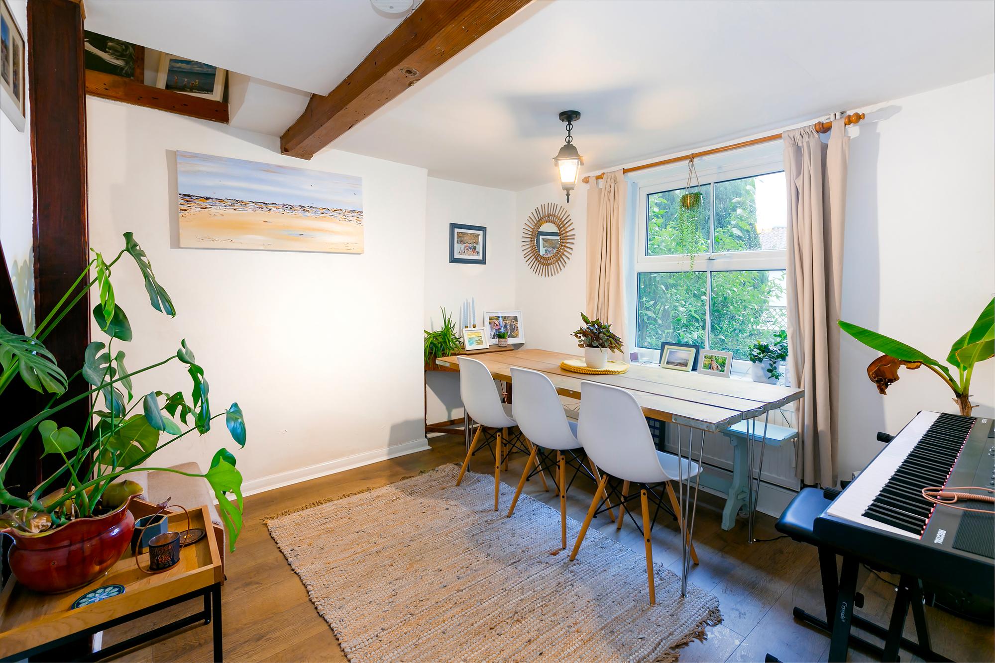 Mole End  Main Street, Millington, York