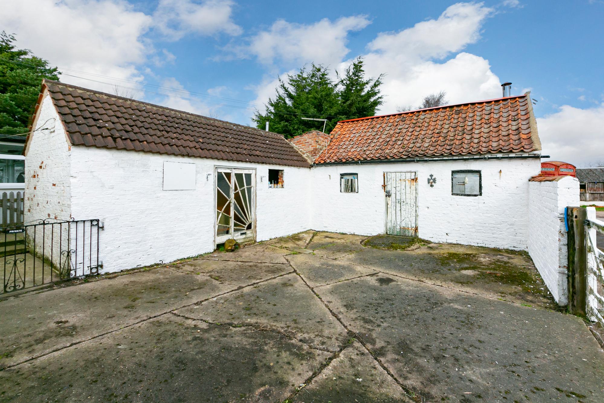 Bar Farm York Road, Barmby Moor, York