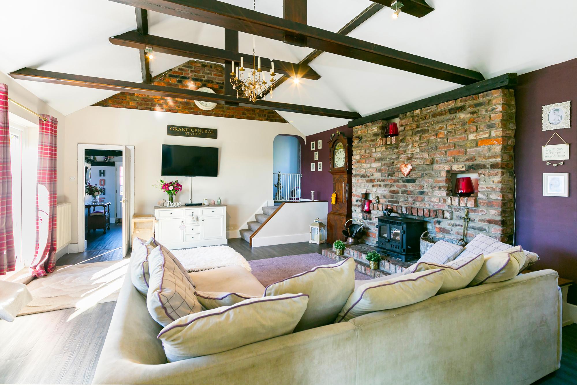 White Lodge Mill Lane, Ellerton, York