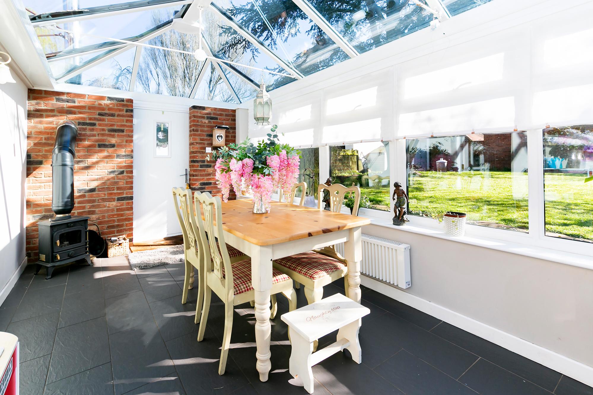 White Lodge Mill Lane, Ellerton, York