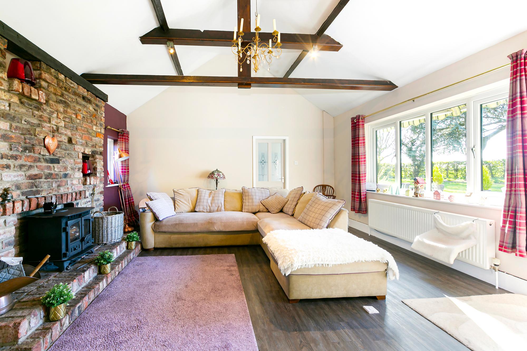 White Lodge Mill Lane, Ellerton, York