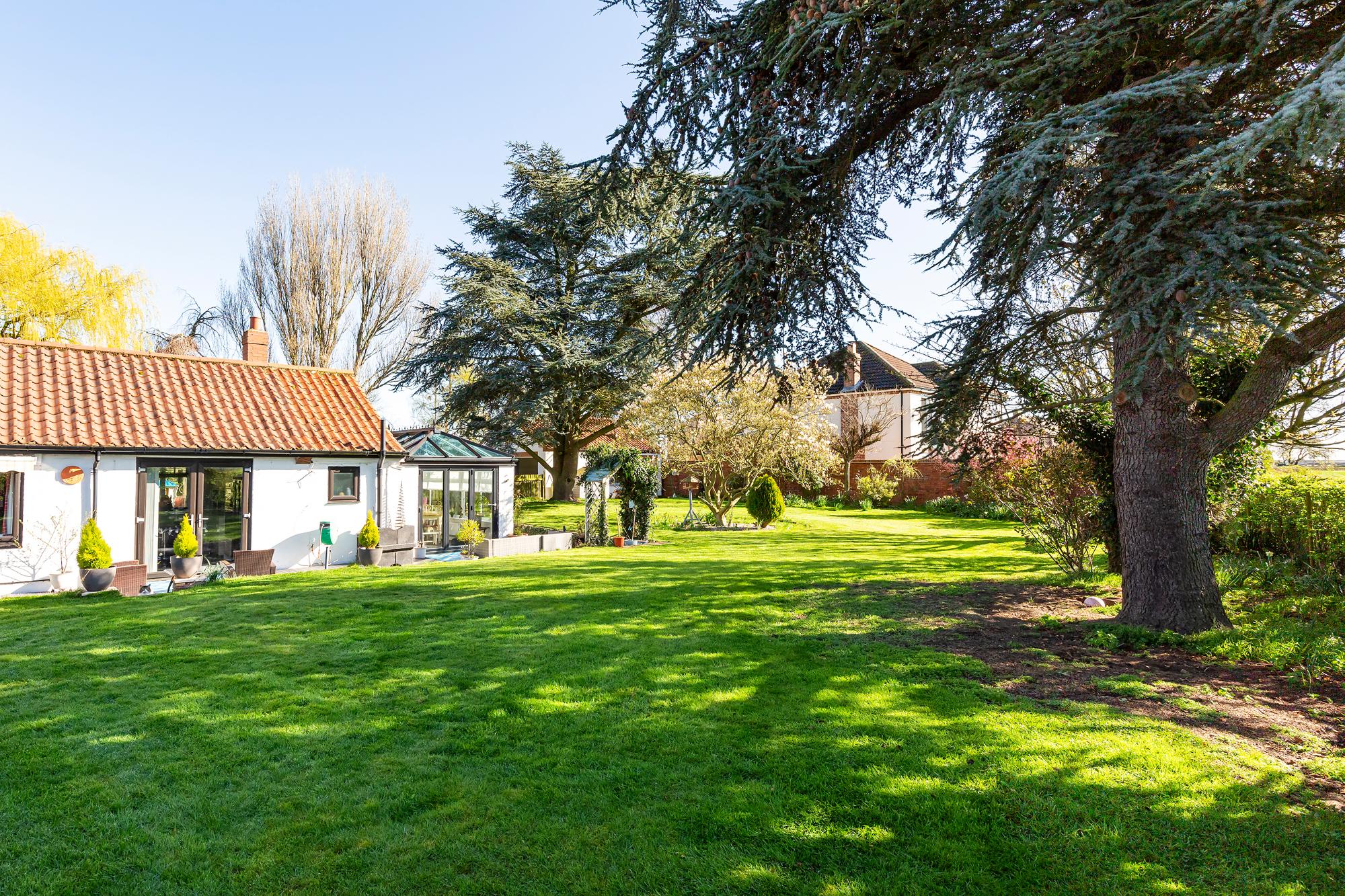 White Lodge Mill Lane, Ellerton, York