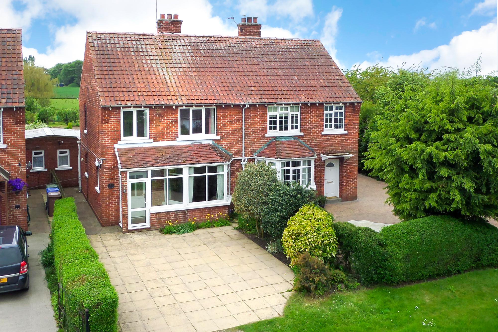 5 Broadlands, Bolton, York