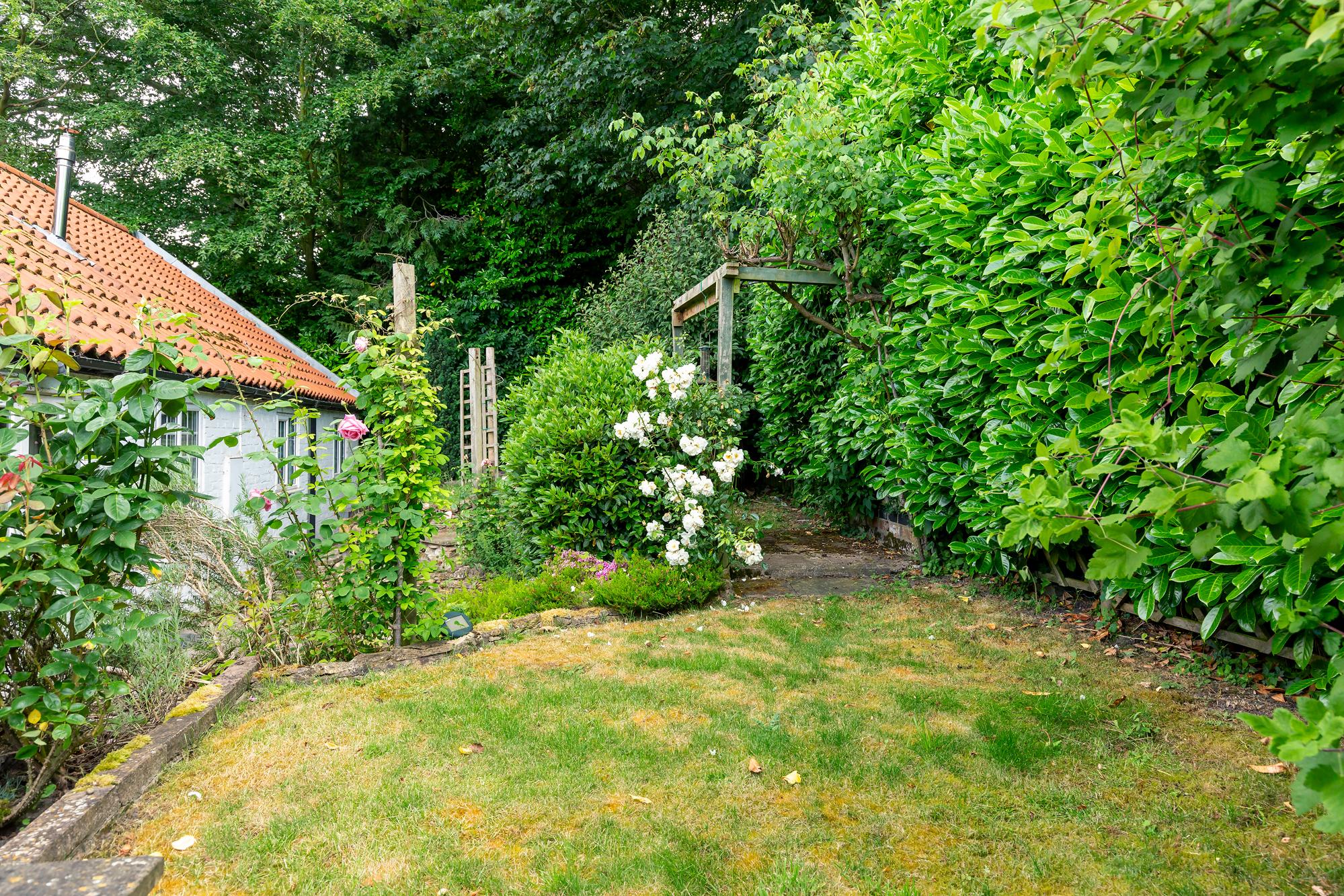 Taxus Cottage Main Street , Goodmanham, York