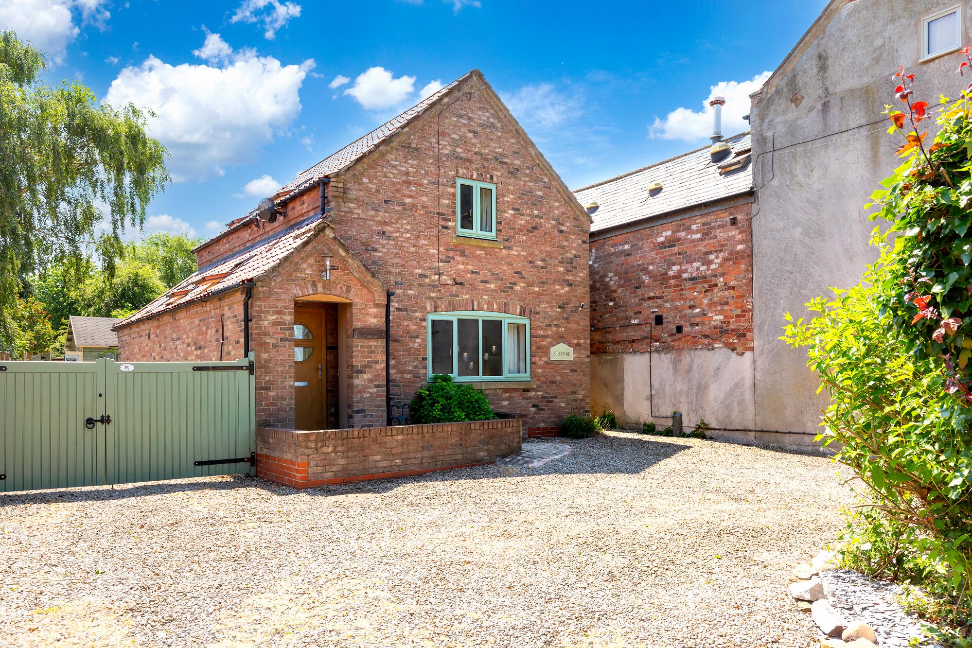 Serenbe Main Street, Ellerton, York