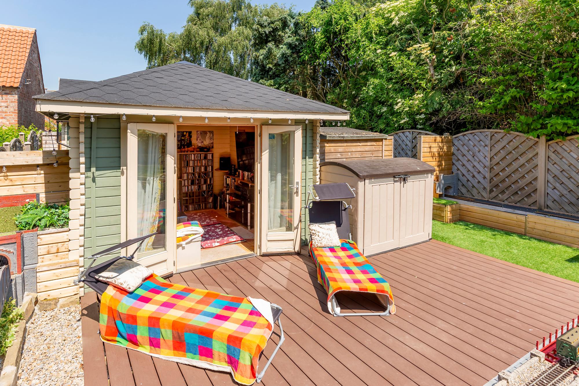 Serenbe Main Street, Ellerton, York