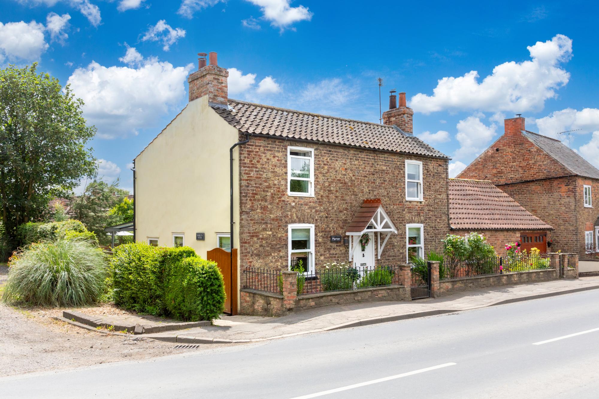 Marton Hatkill Lane, Full Sutton, York