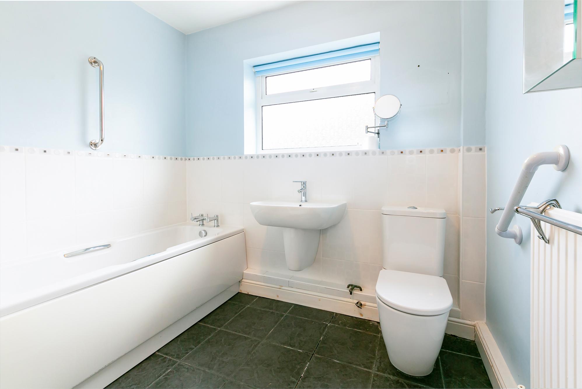 **18 Church Road, Stamford Bridge, York