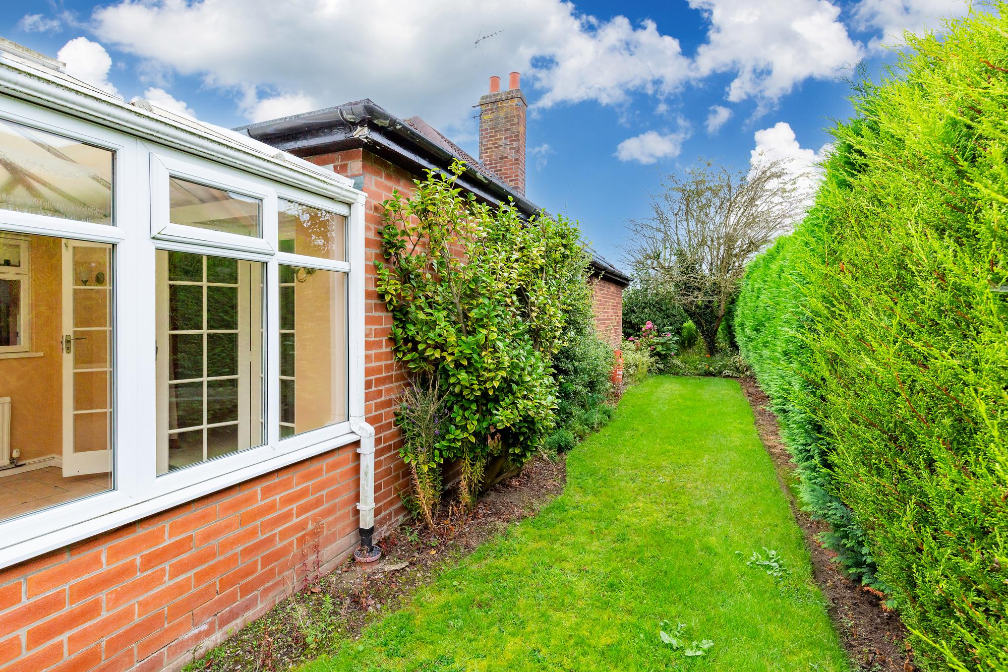 **18 Church Road, Stamford Bridge, York