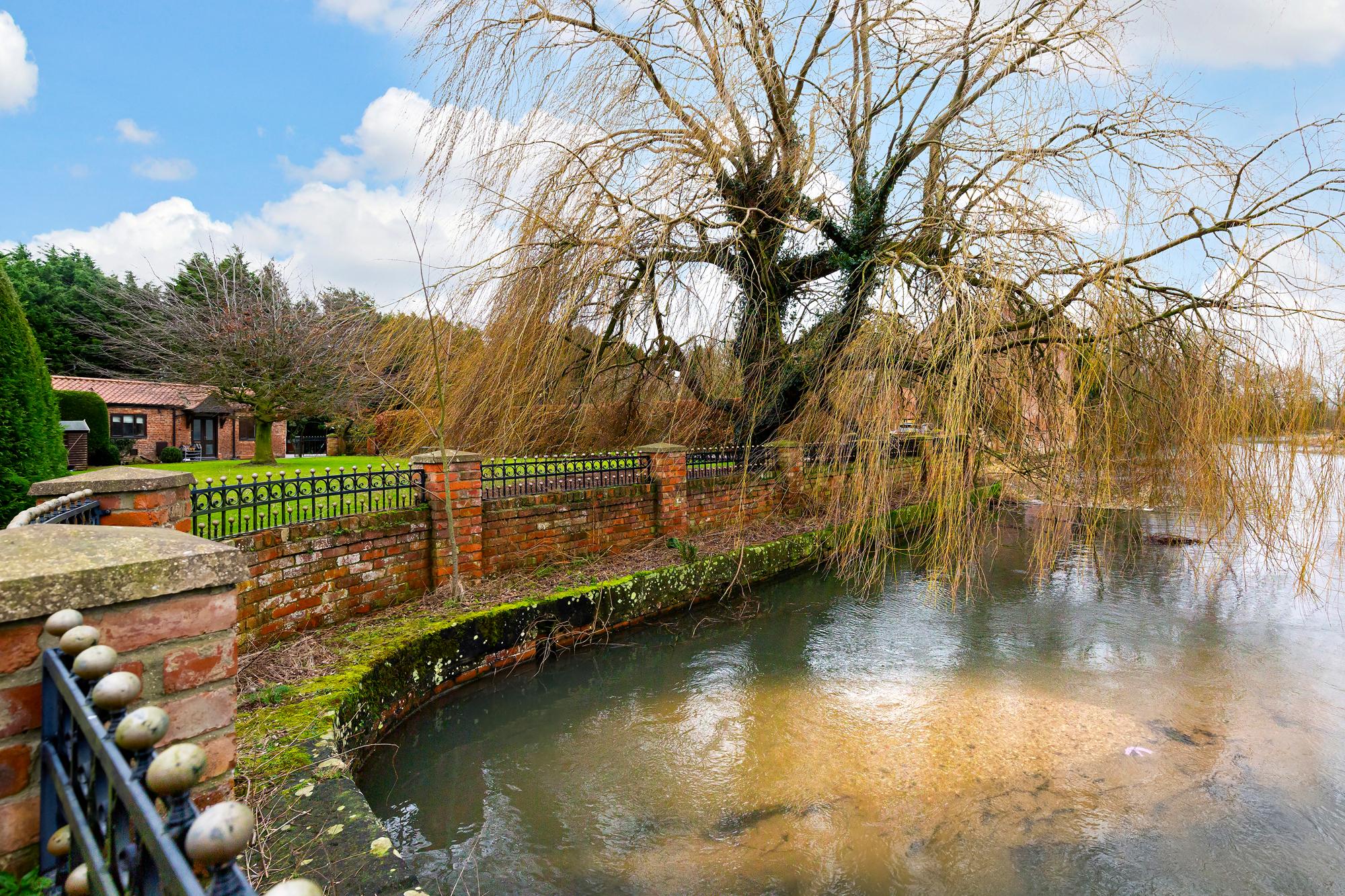 Mill House Cottage Canal Head, Pocklington, York