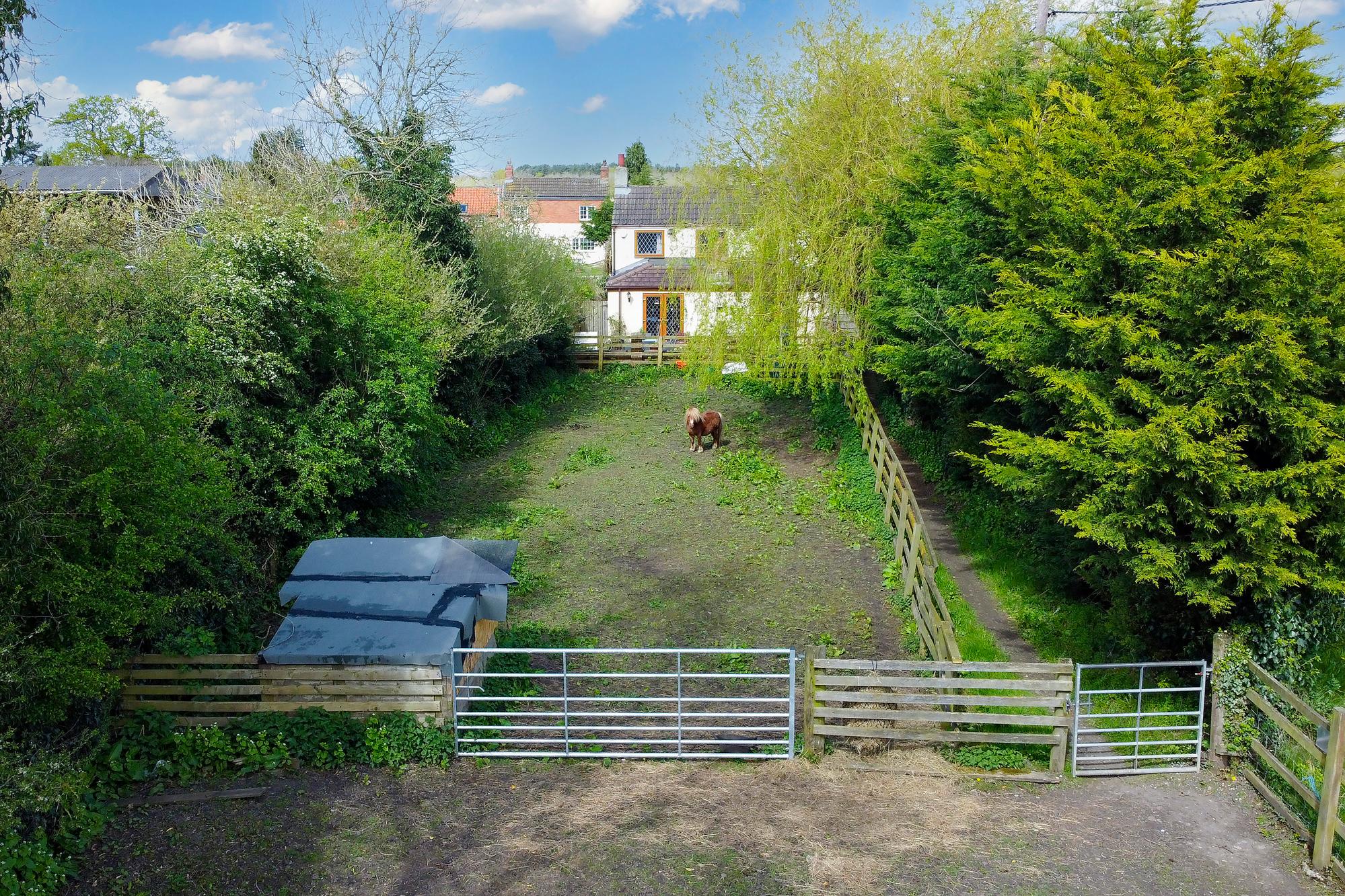 Bulmer Cottage Bulmer Lane, Holme-on-spalding-Moor, York