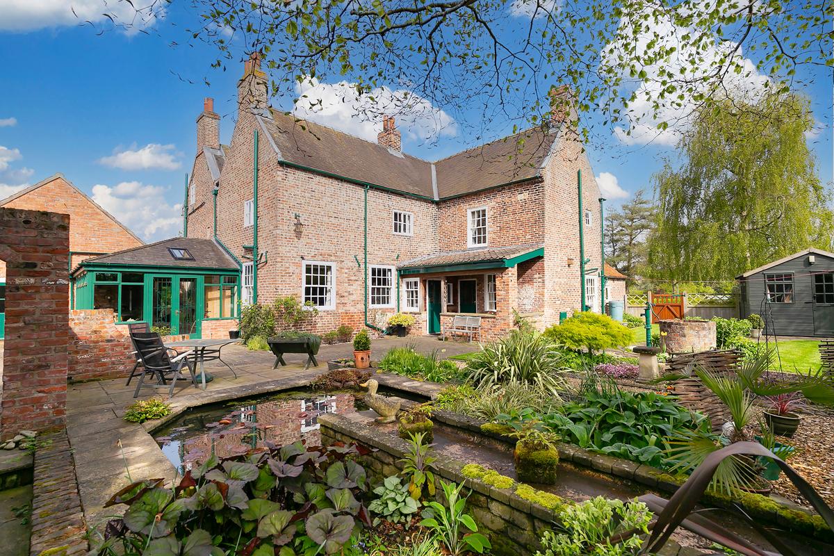 Manor Farm House Main Street, Sutton on Derwent, York