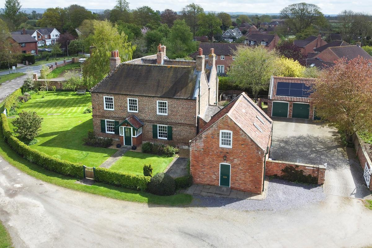 Manor Farm House Main Street, Sutton on Derwent, York