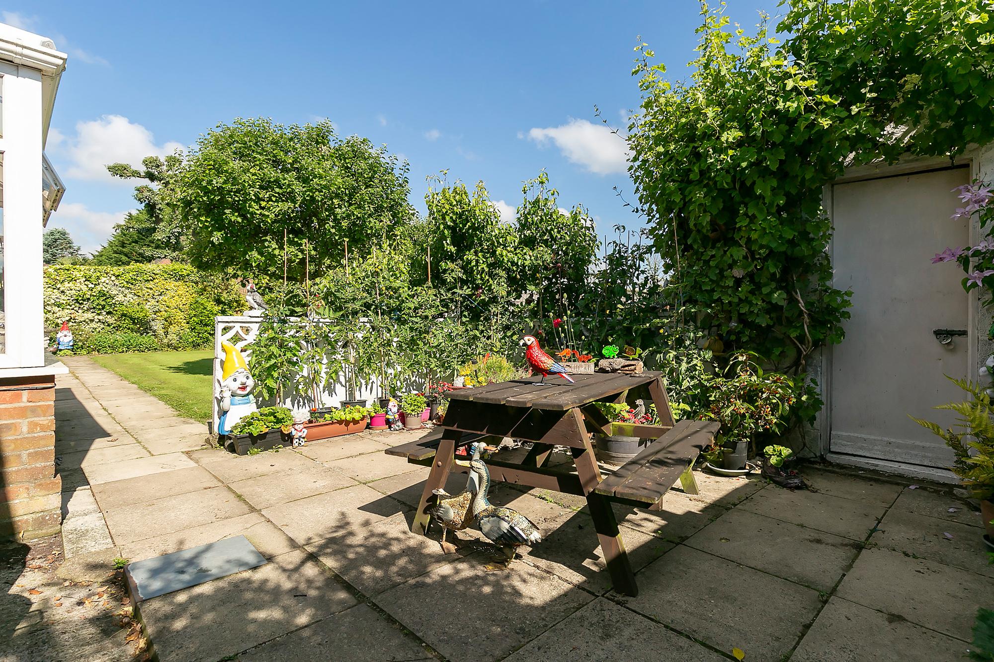 Three Oaks York Road, Elvington, York