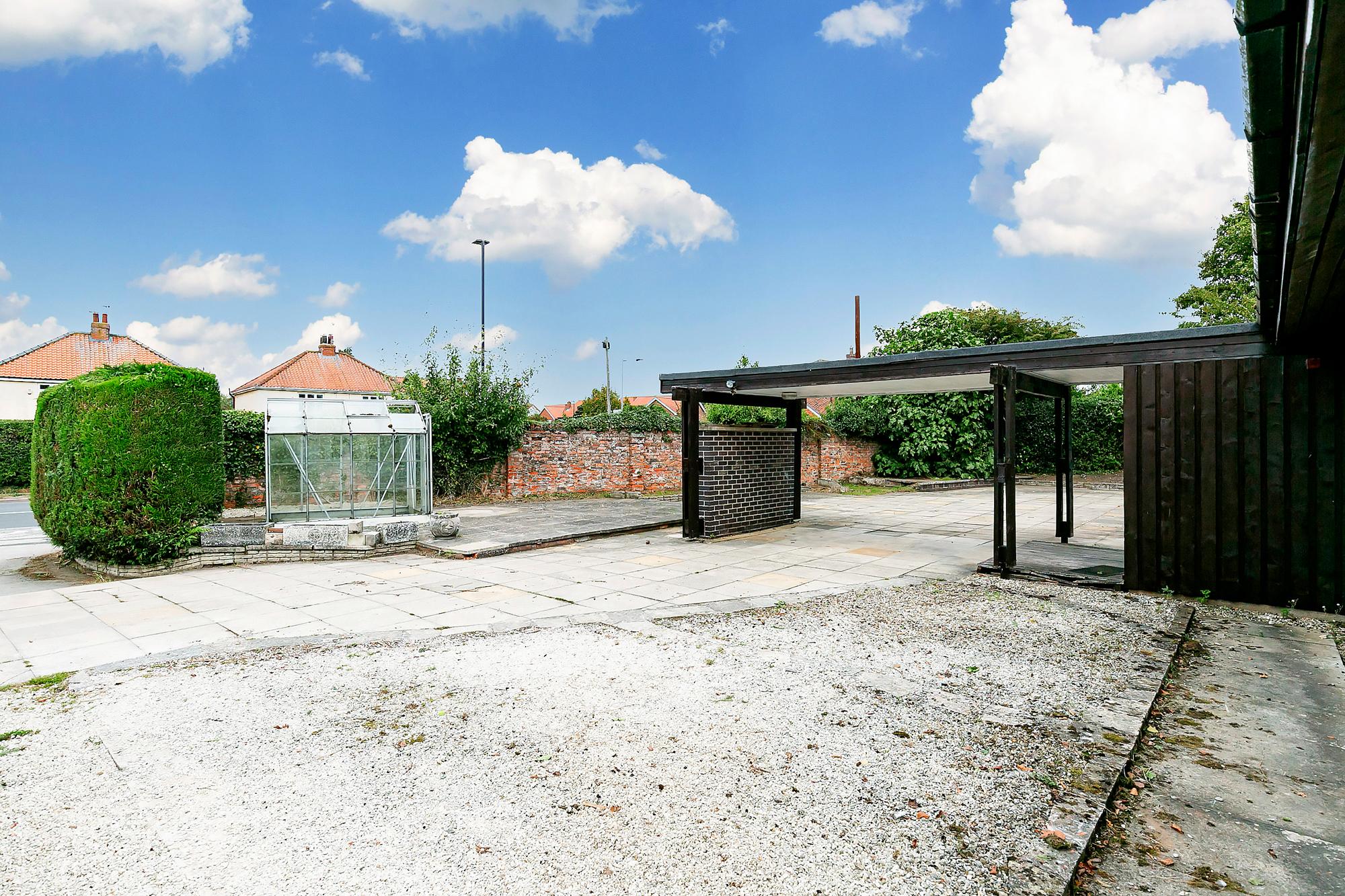 Puutalo Main Street, Elvington, York