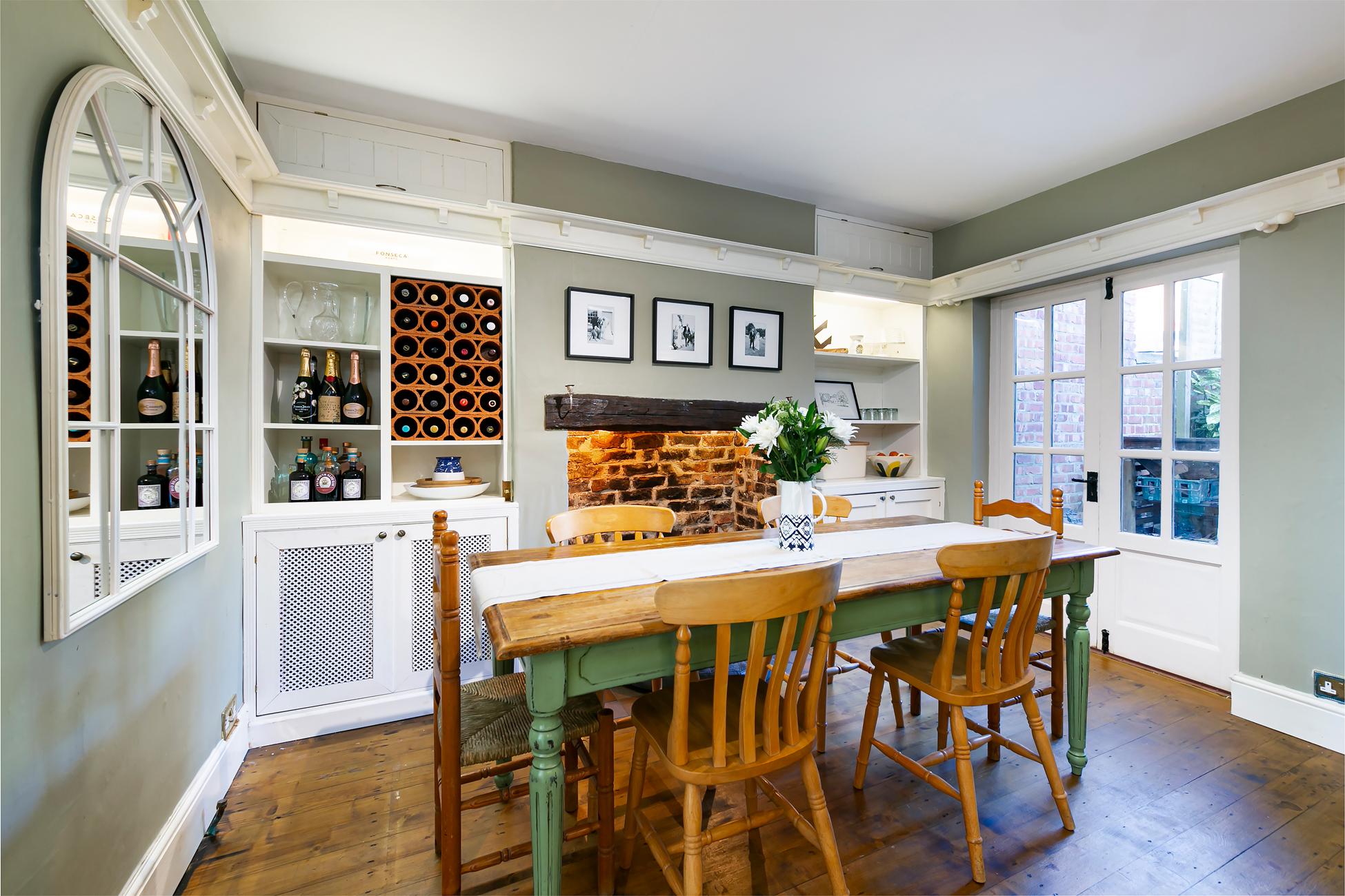 Mole Cottage 2 The Square, Sheriff Hutton, York