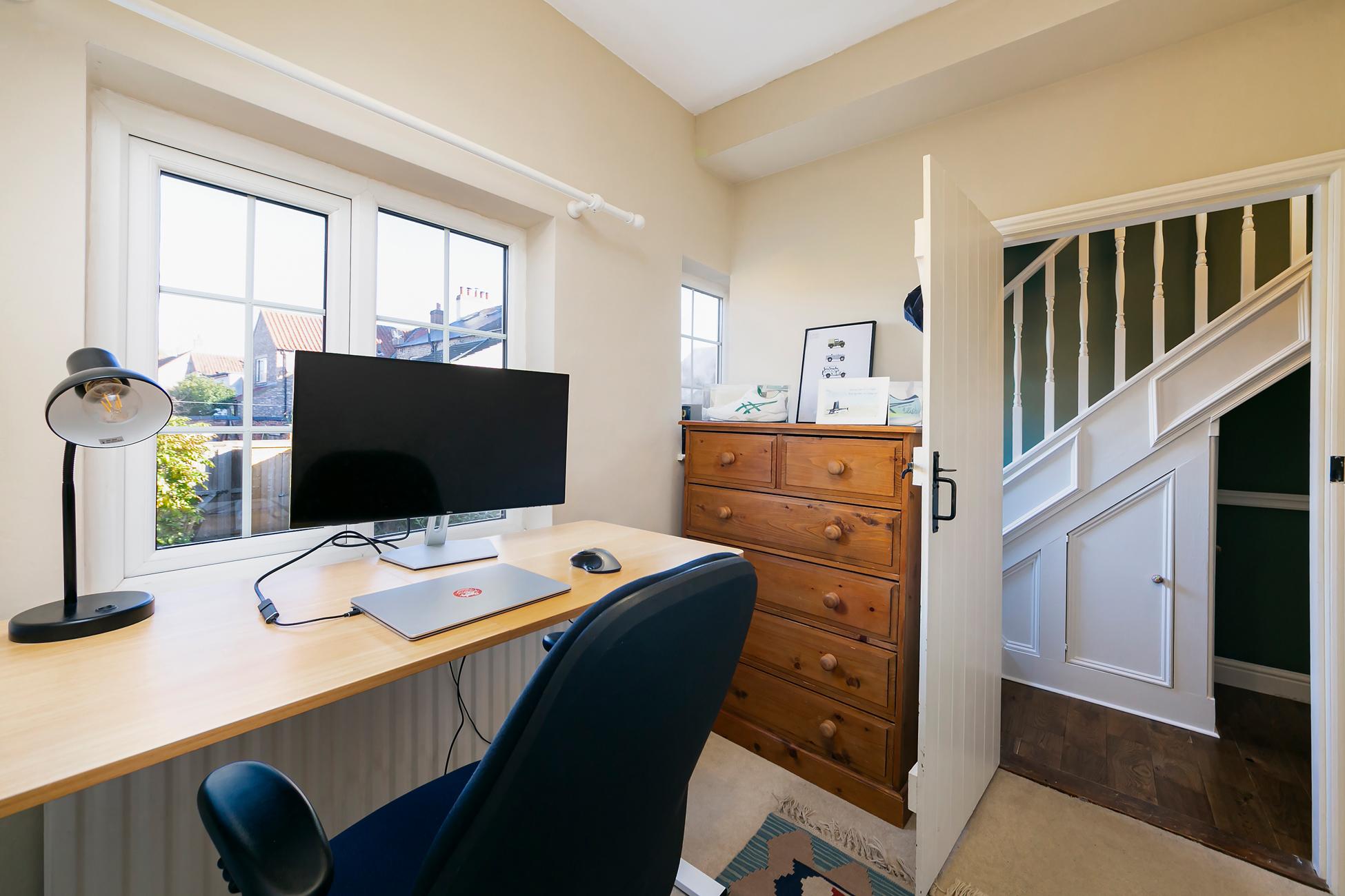 Mole Cottage 2 The Square, Sheriff Hutton, York