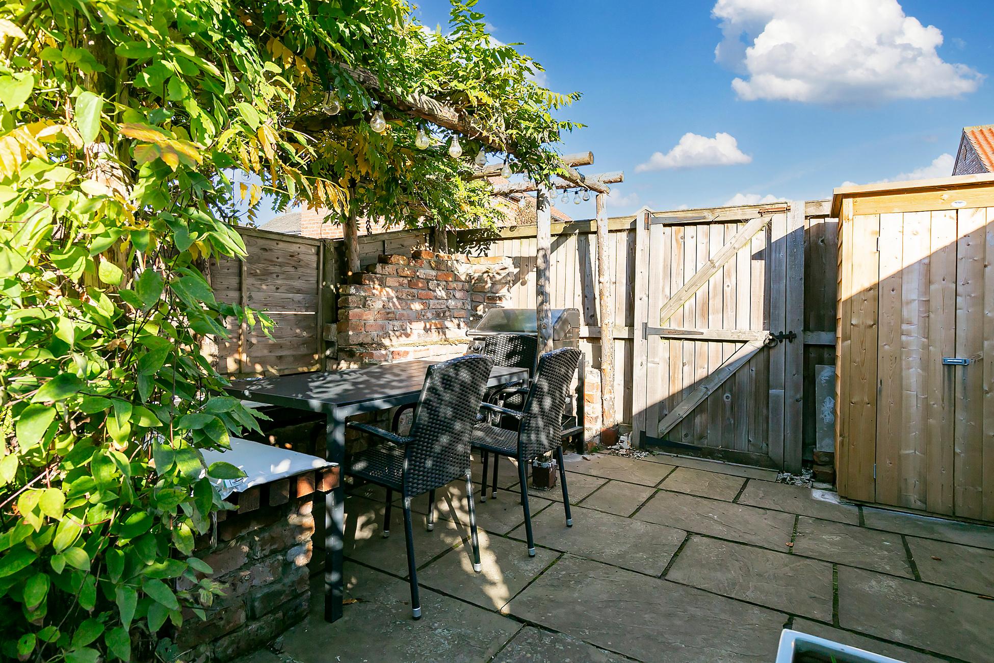 Mole Cottage 2 The Square, Sheriff Hutton, York