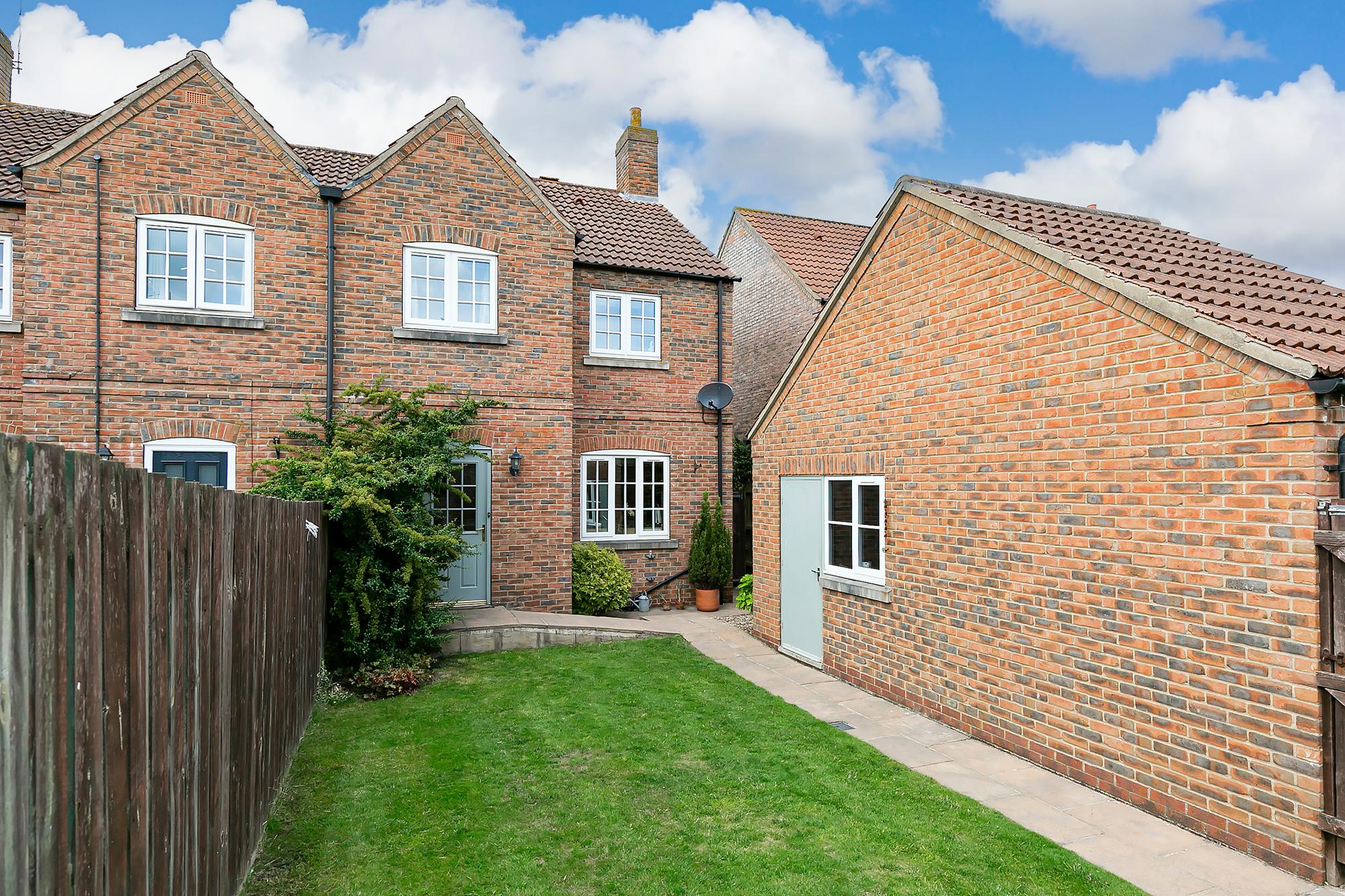 9 Jasmine Garth, Sutton on Derwent, York