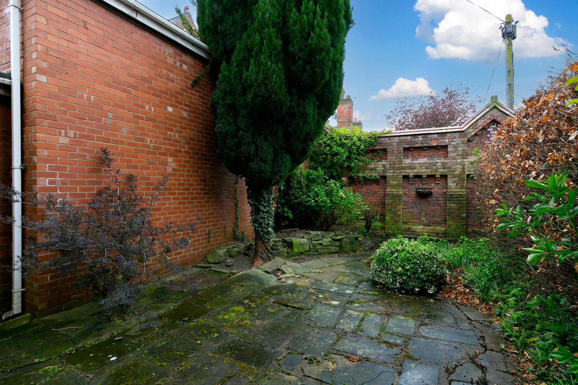 3 Sycamore Place, , York