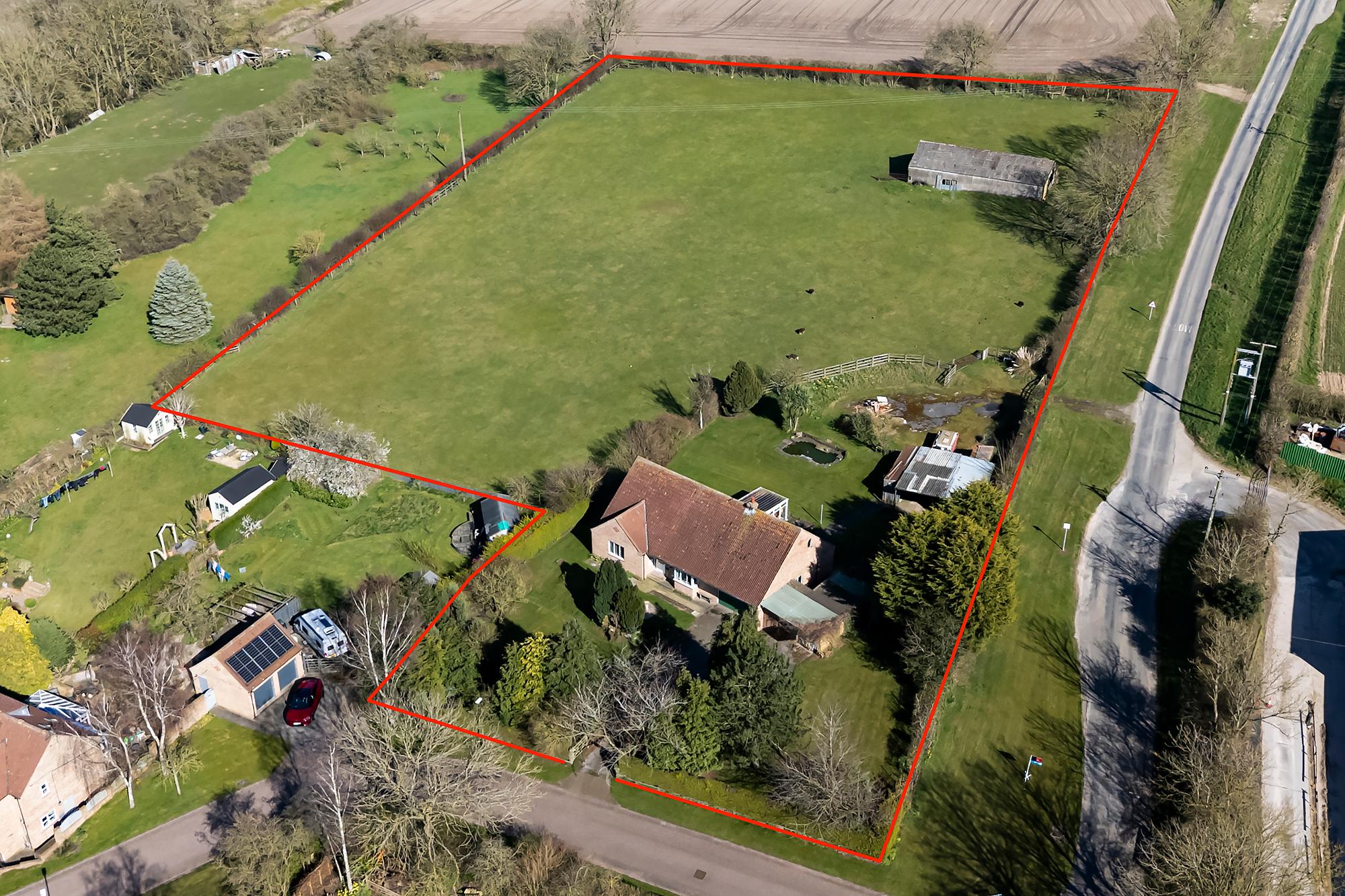 Thistledown Lodge  Beverley Lane, Sancton, York