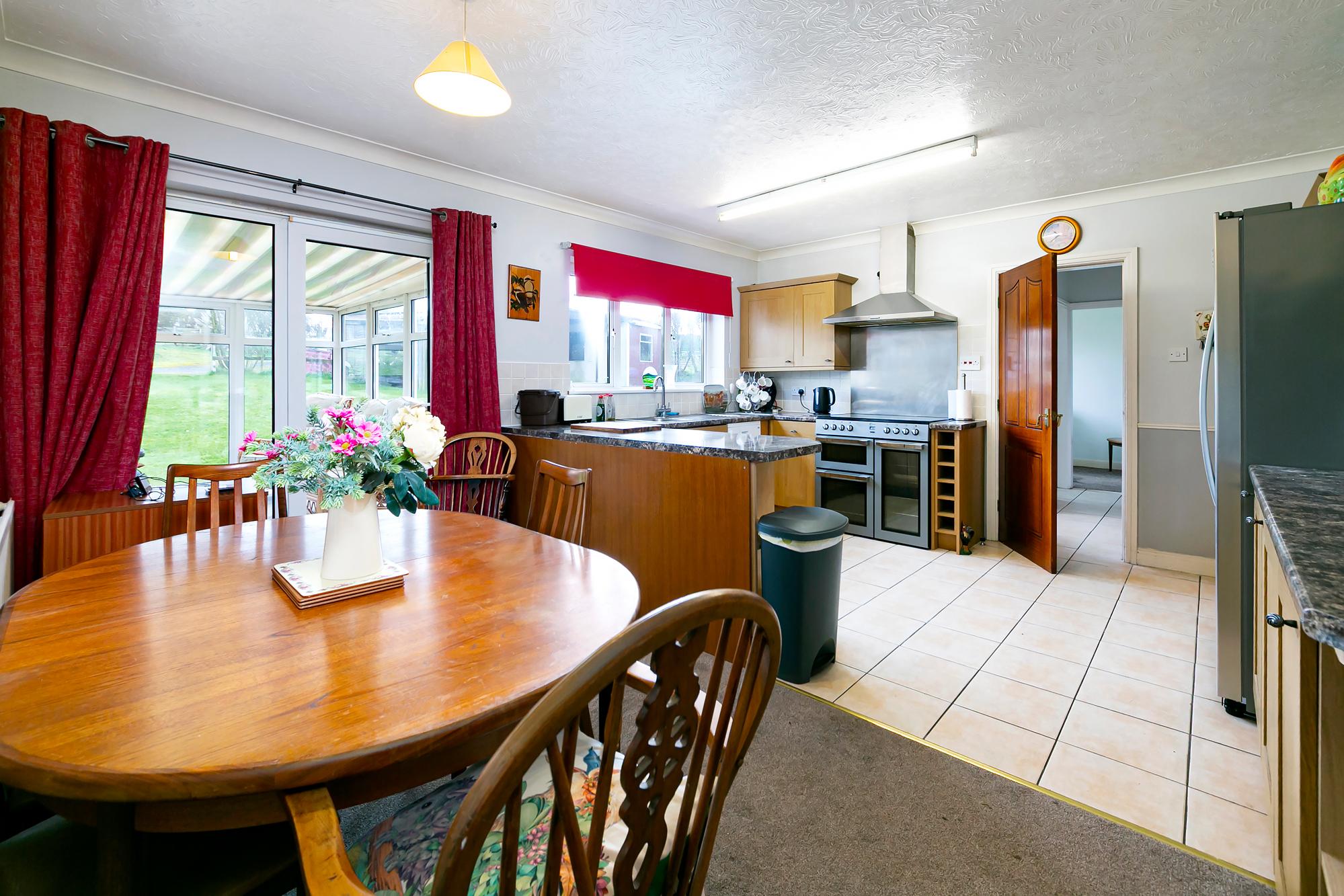 Thistledown Lodge  Beverley Lane, Sancton, York